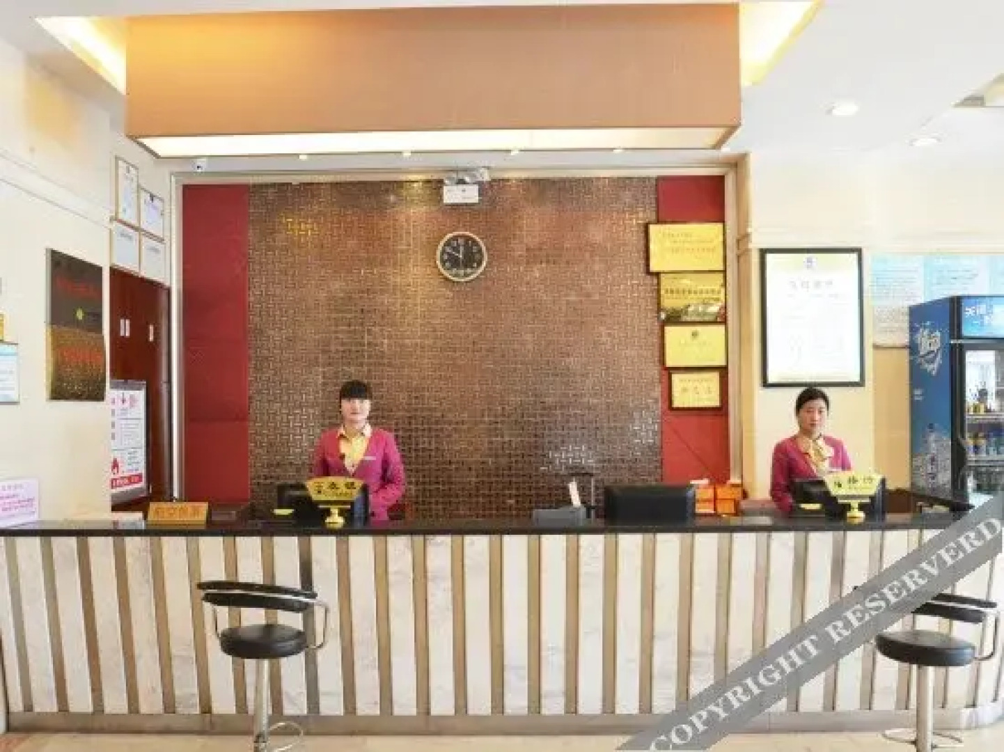 Zhongyuan Holiday Hotel