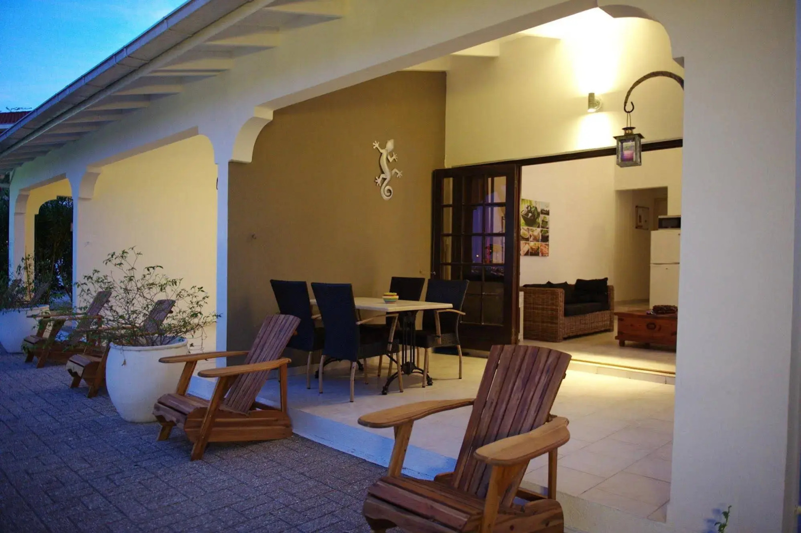 Bantopa Apartments and Villas