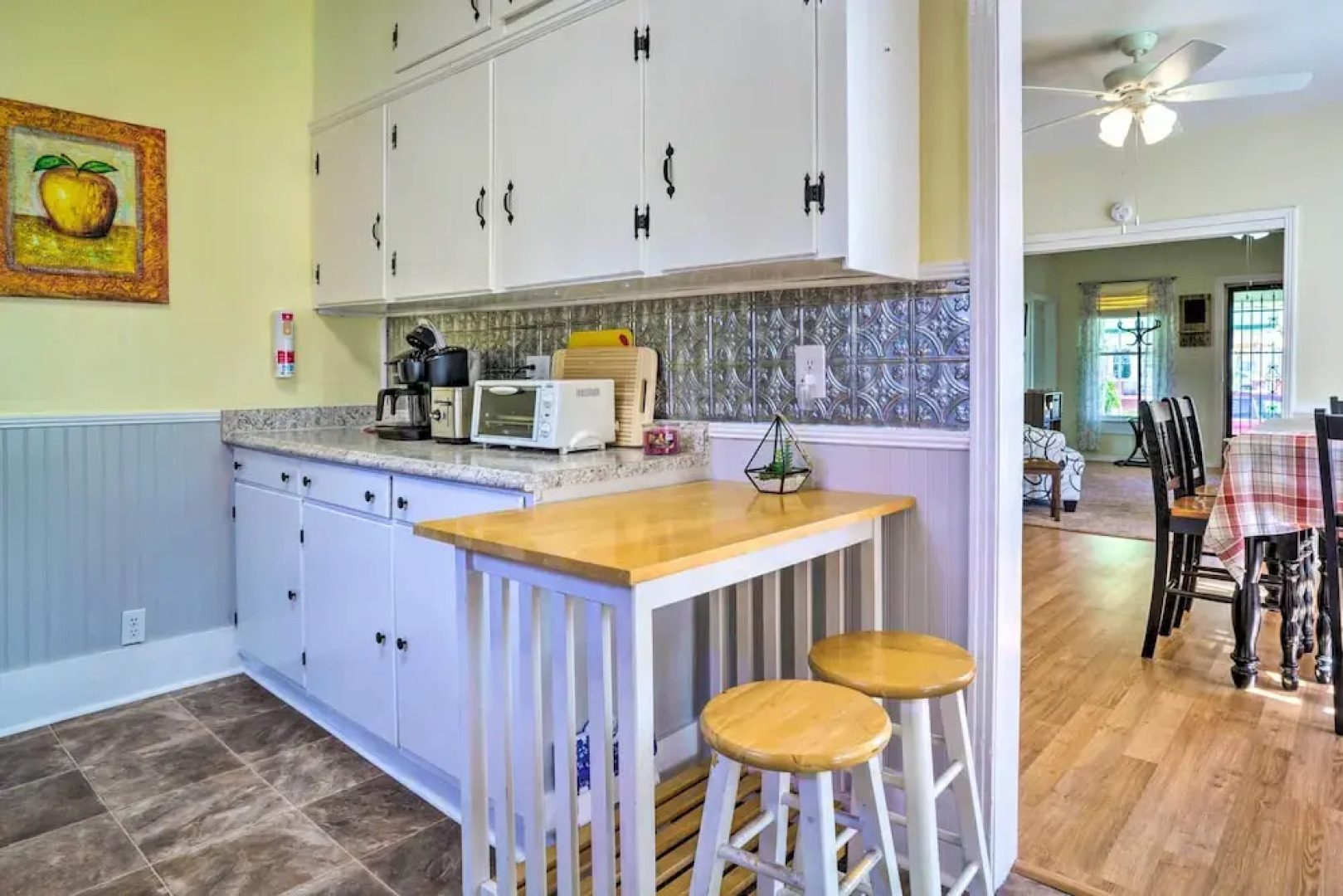 Cozy Corinth Escape ~ Half-mi to Shop & Dine!