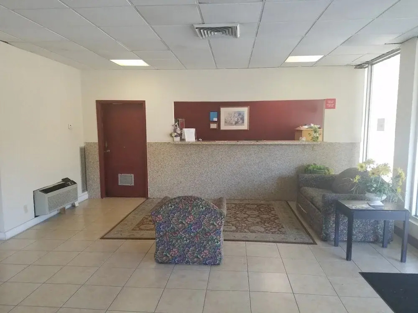 Econo Lodge Skippers