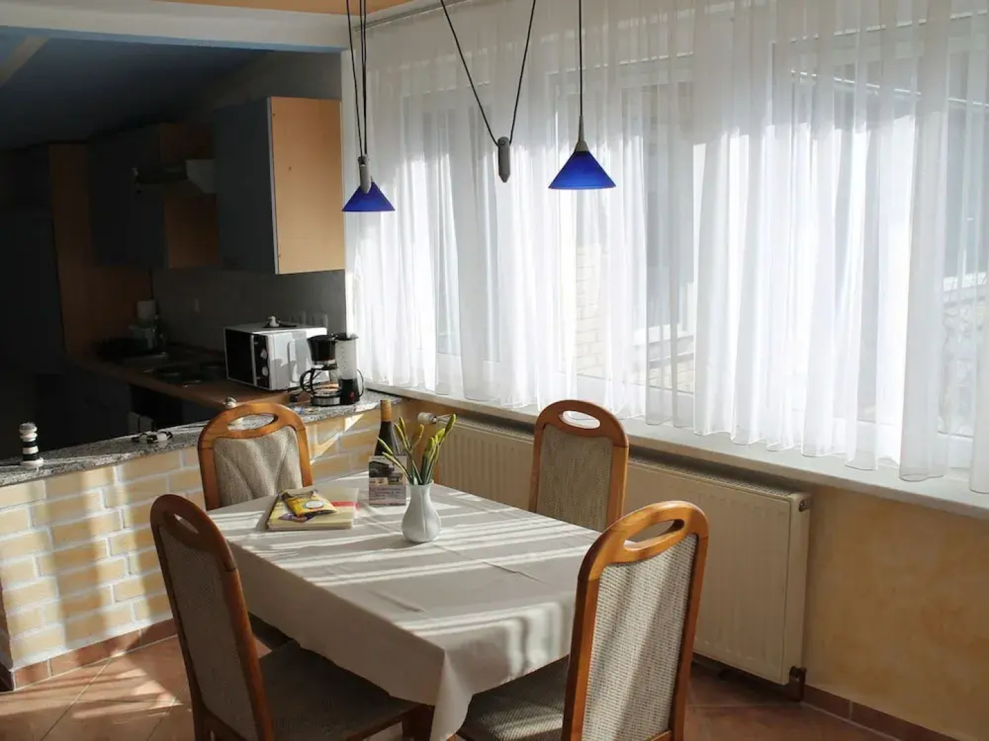 Spacious Bungalow near Sea in Grundshagen