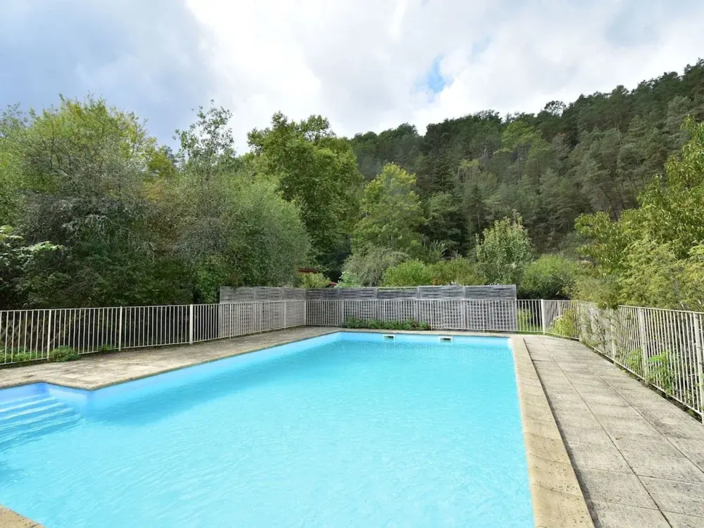 Beautiful House in Saint-cybranet With Private Swimming Pool and Near Lovely Castles