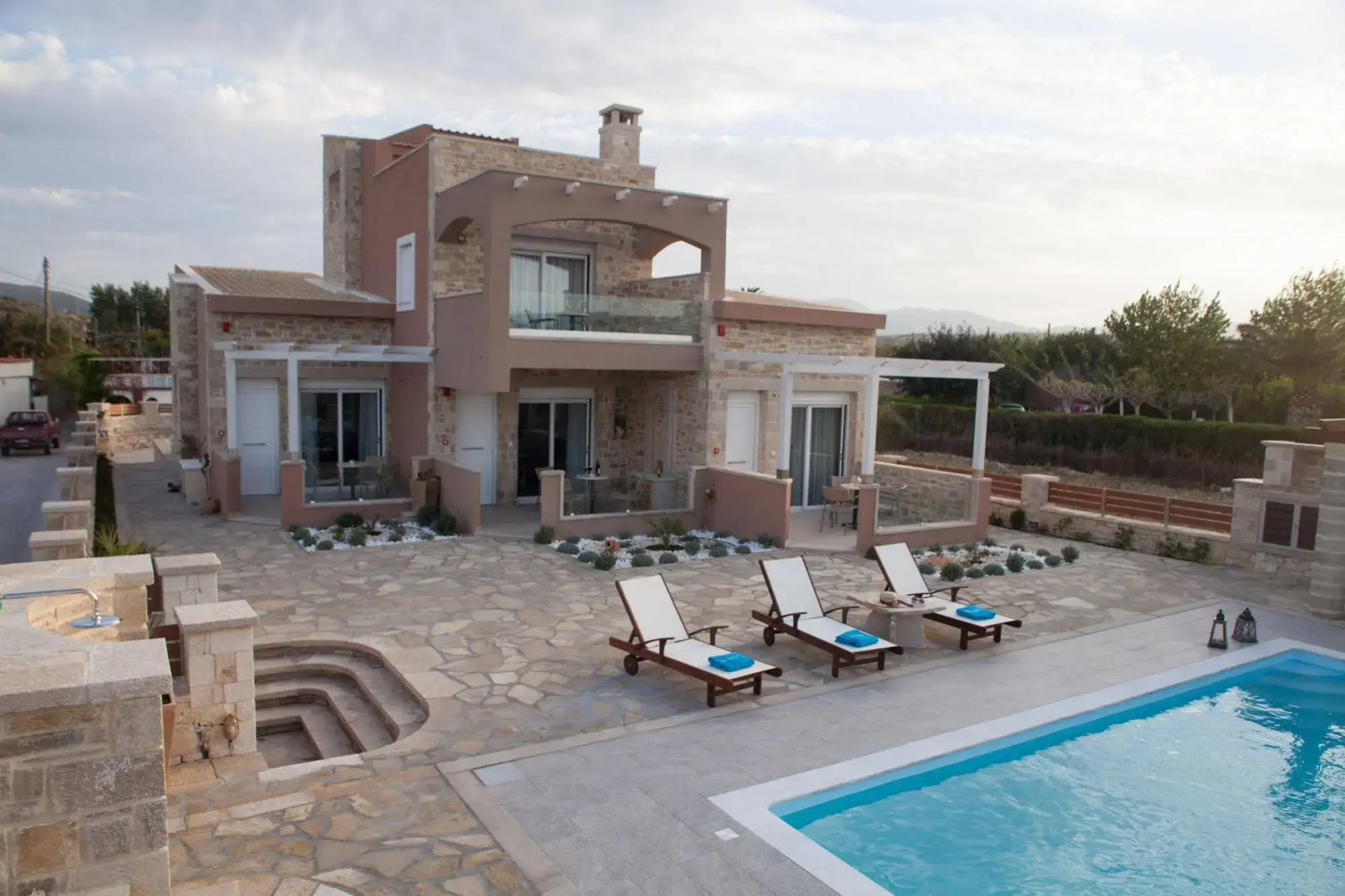 Blue Horizon Villa & Suites