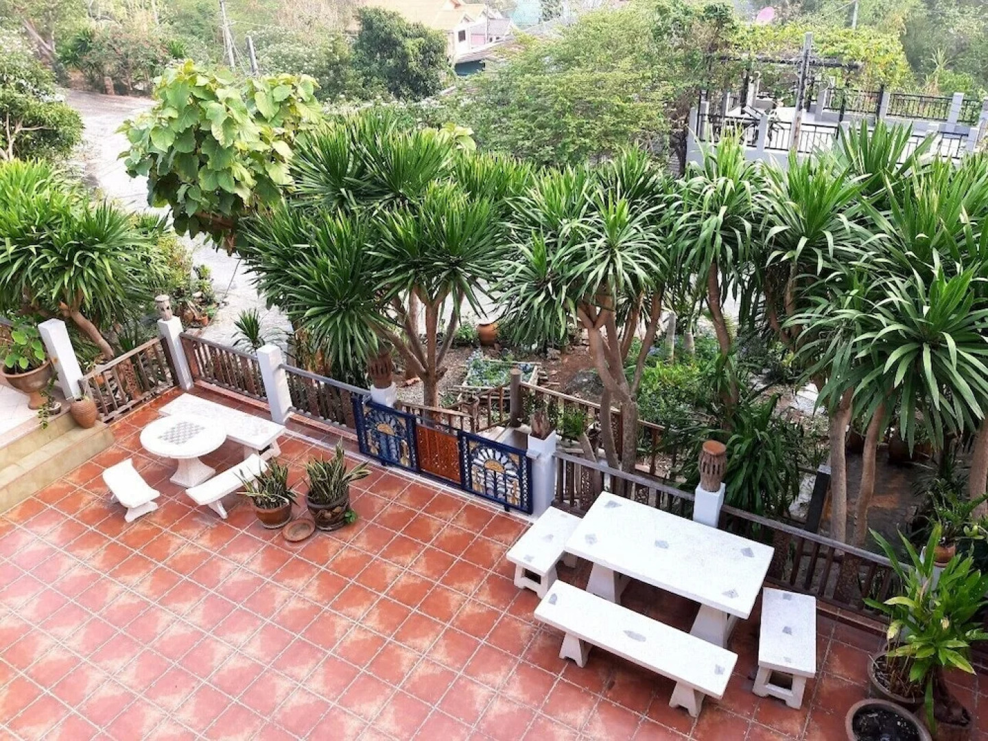 Sawasdee Sichang Resort