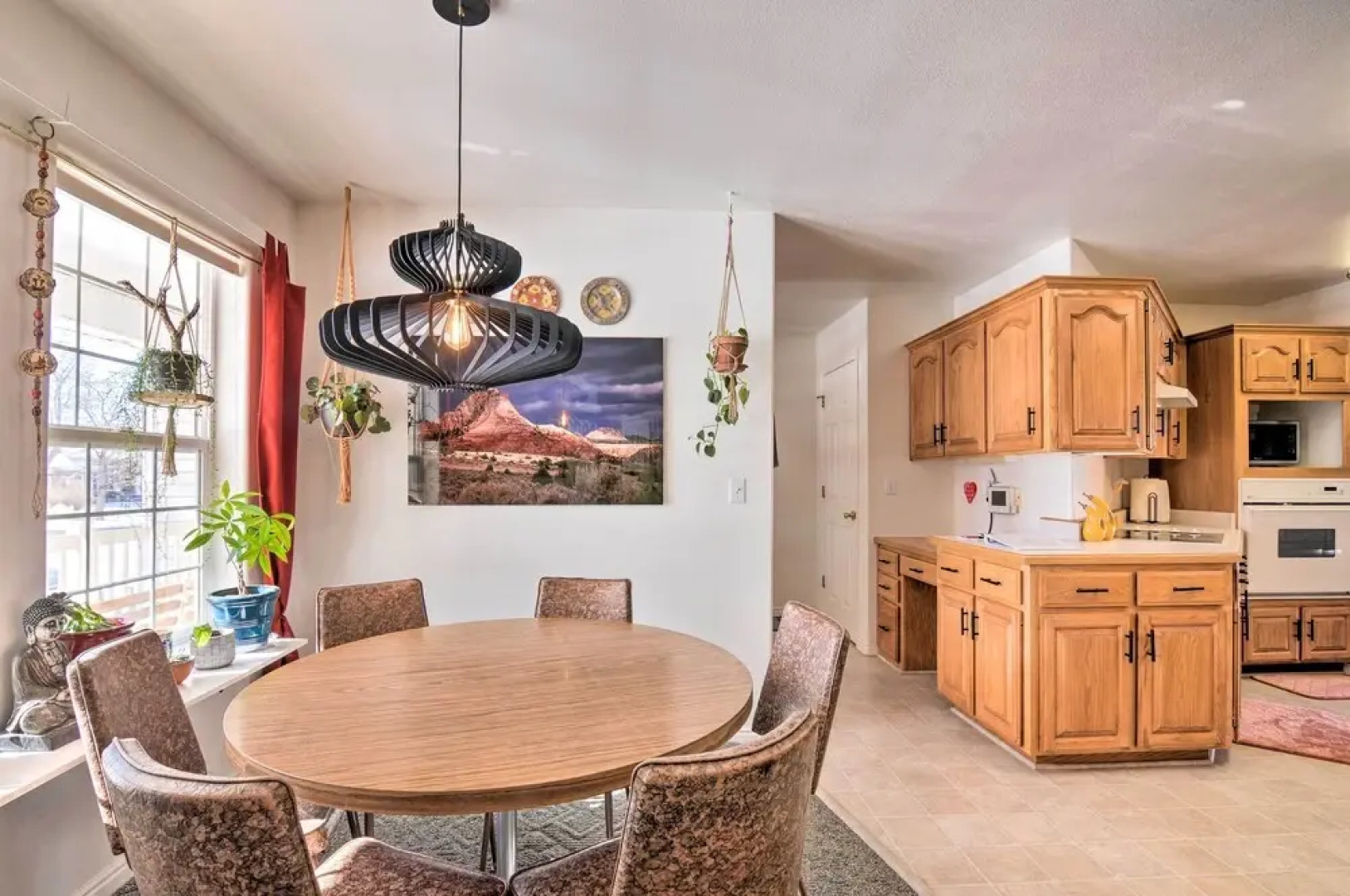 Sunny Retreat ~ 12 Mi to Brian Head Resort!