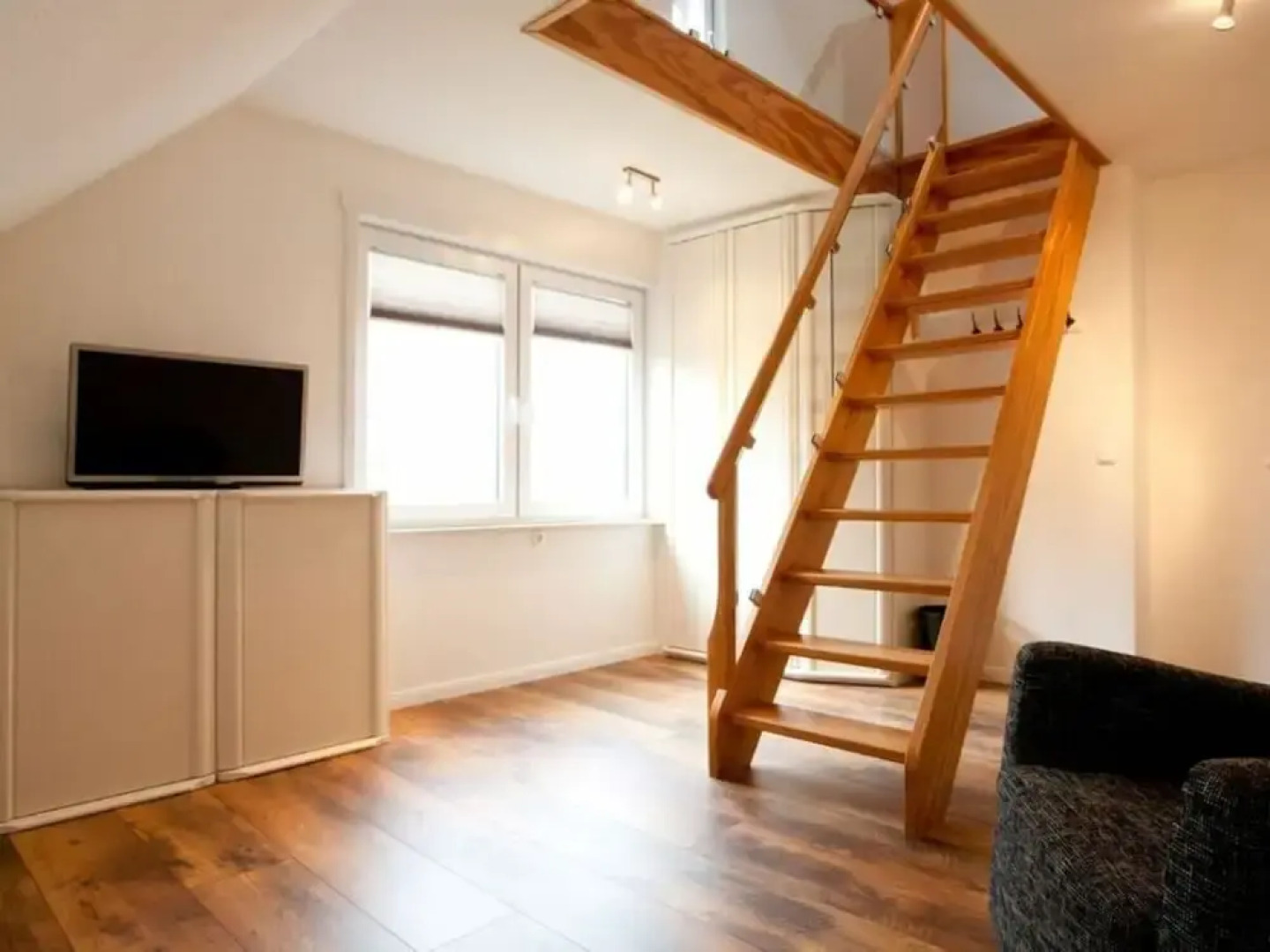 Habel Modern Retreat