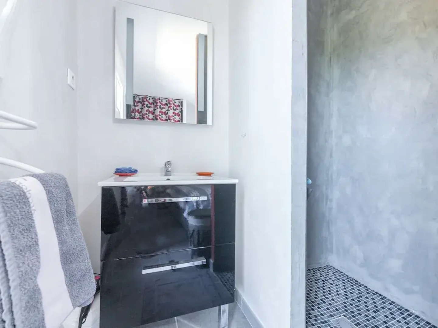 Serene Villa in Saint-Victor-la-Coste with Private Pool