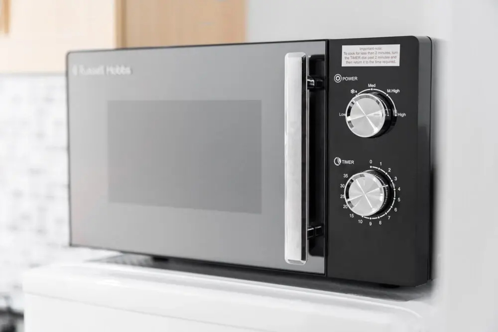 Stunning 2-bed Apartment in Tipton Sleeps 3