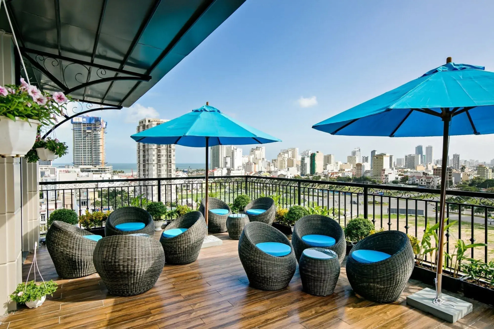 The Herriott Hotel & Suite Danang