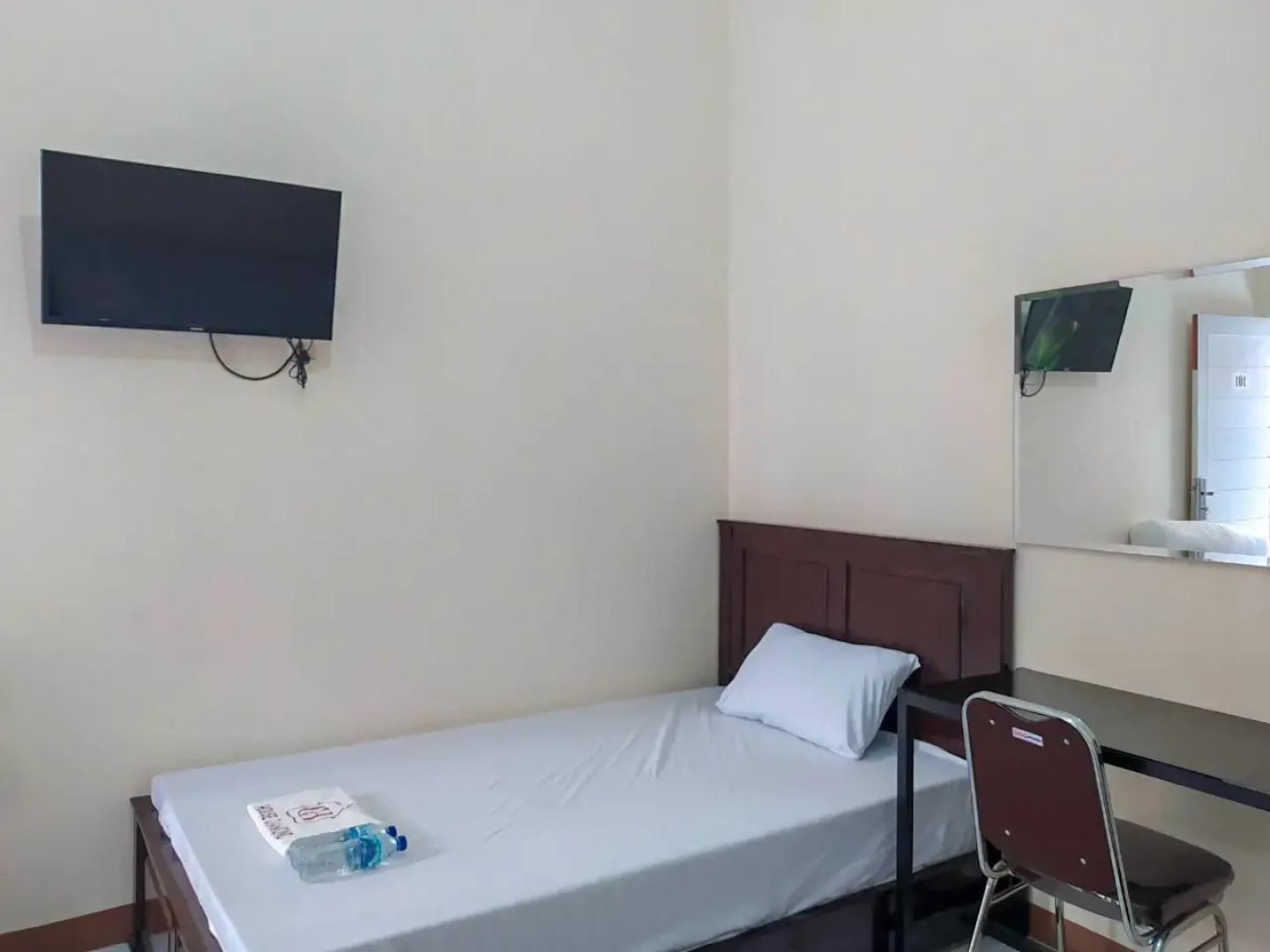 RedDoorz Syariah near Exit Tol Pemalang