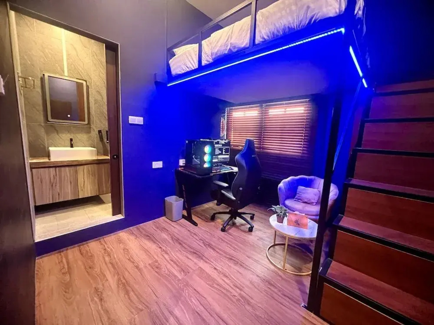 Arena eSports Hotel at Bugis Village