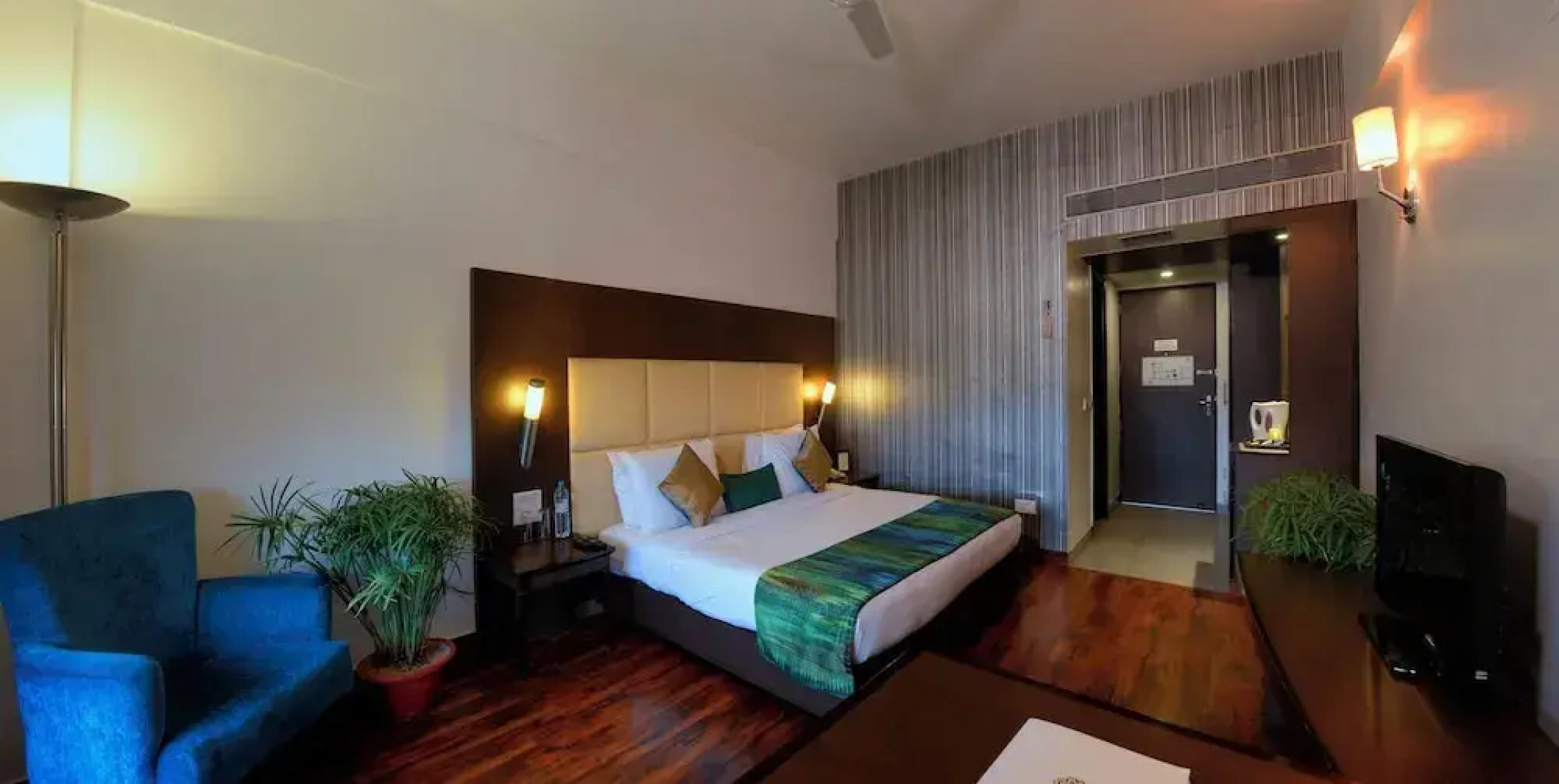 TreeHouse Hotel Club & Spa