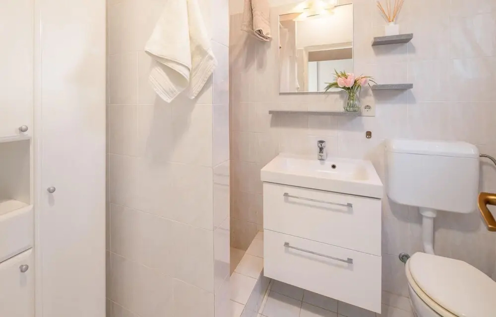 Amazing Apartment in Ravni With Wifi and 1 Bedrooms