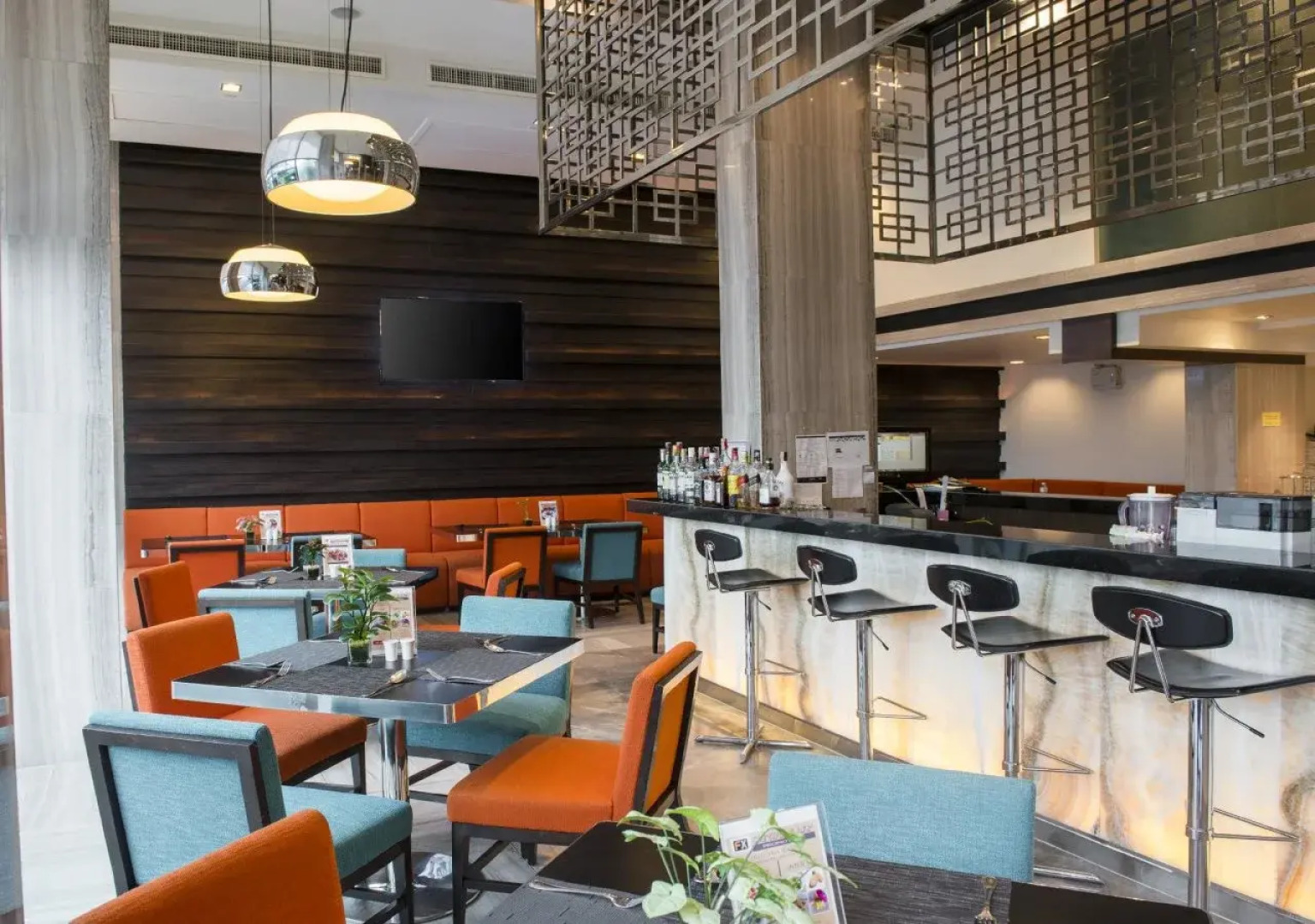 FX Hotel Metrolink Makkasan