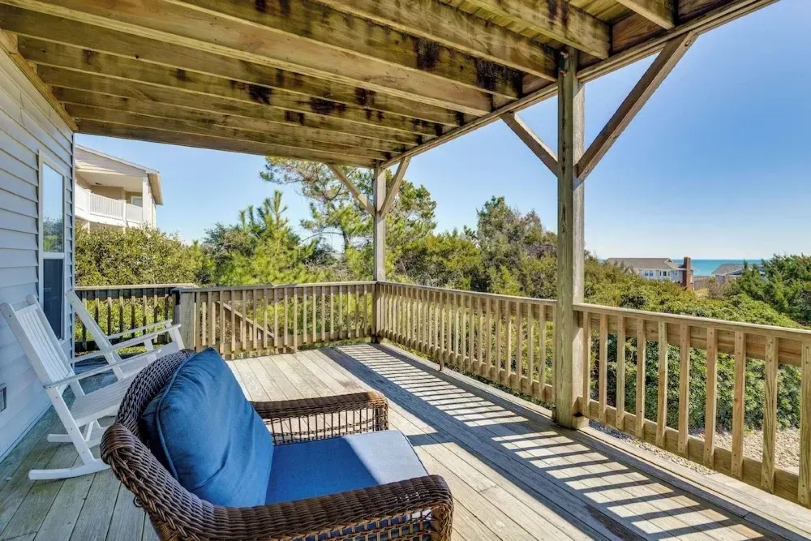 Steps to Beach: Emerald Isle Home w/ Deck!