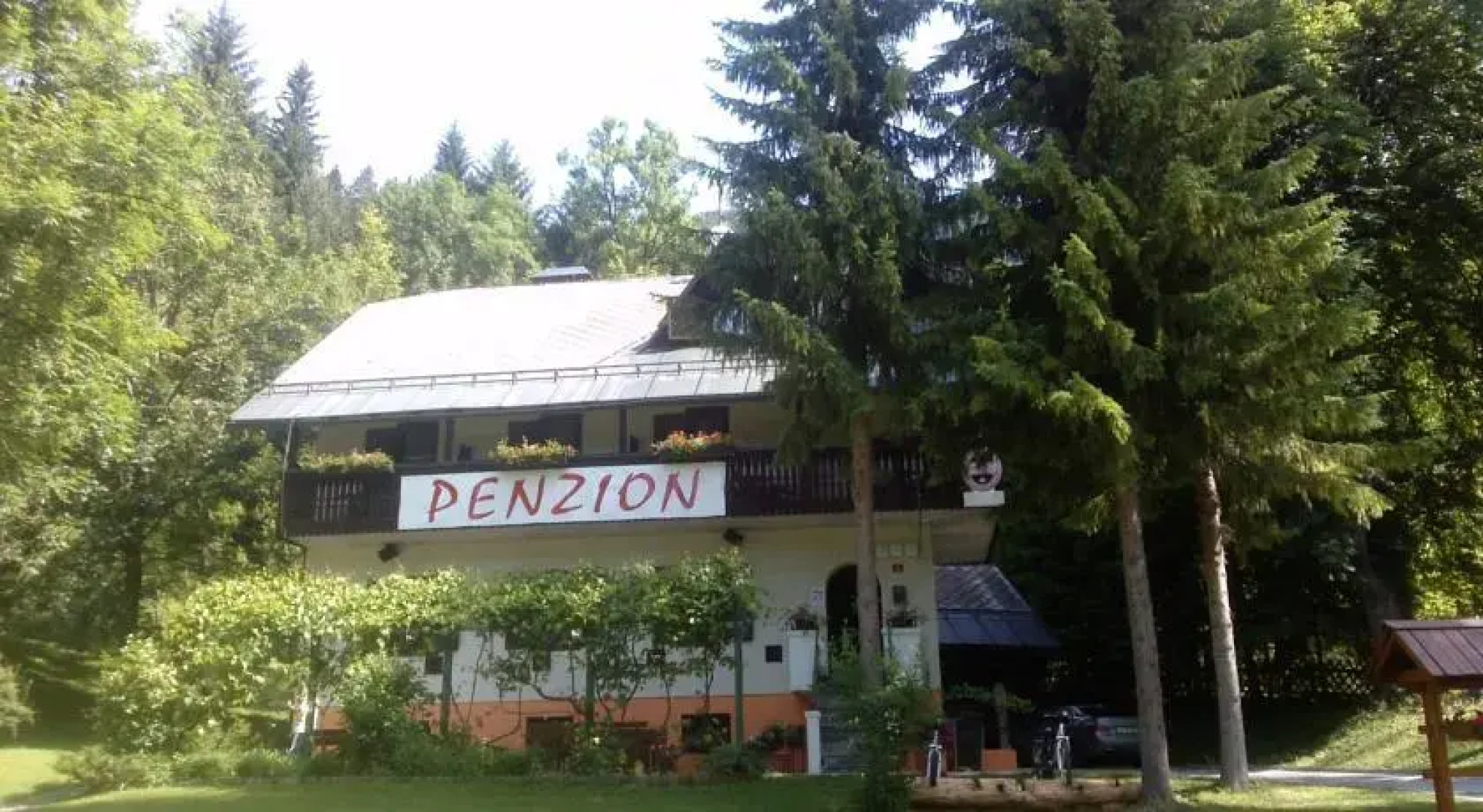 Guest House Slovenija Avto