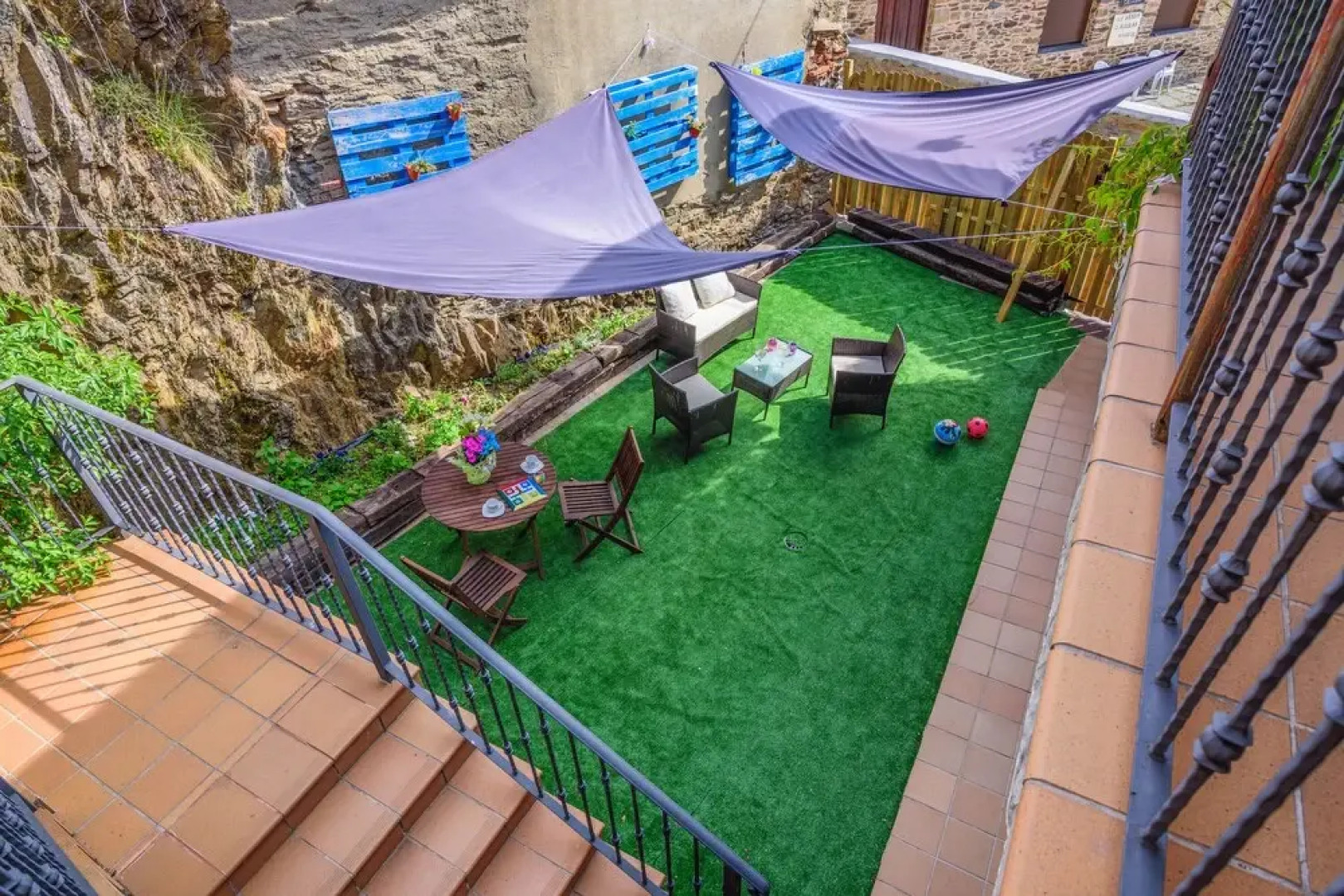 Rural House With Jacuzzi and Fireplace in the Room for 2-4 People