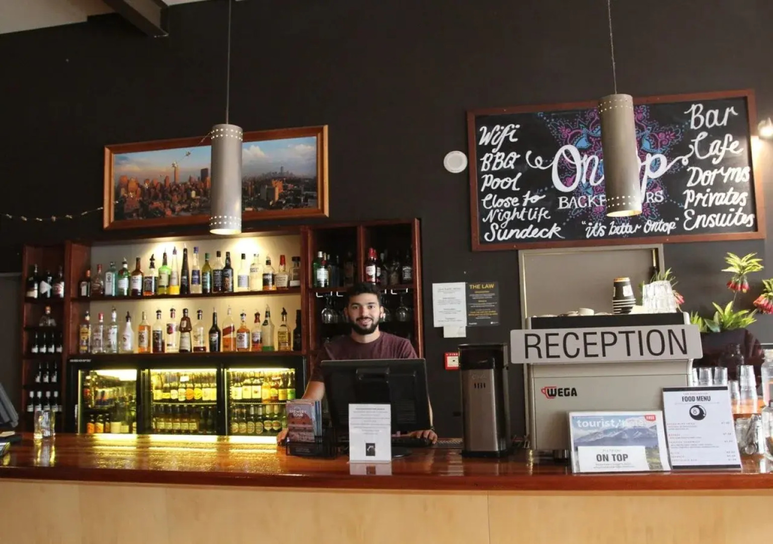 On Top Apartments & Hostel Backpackers