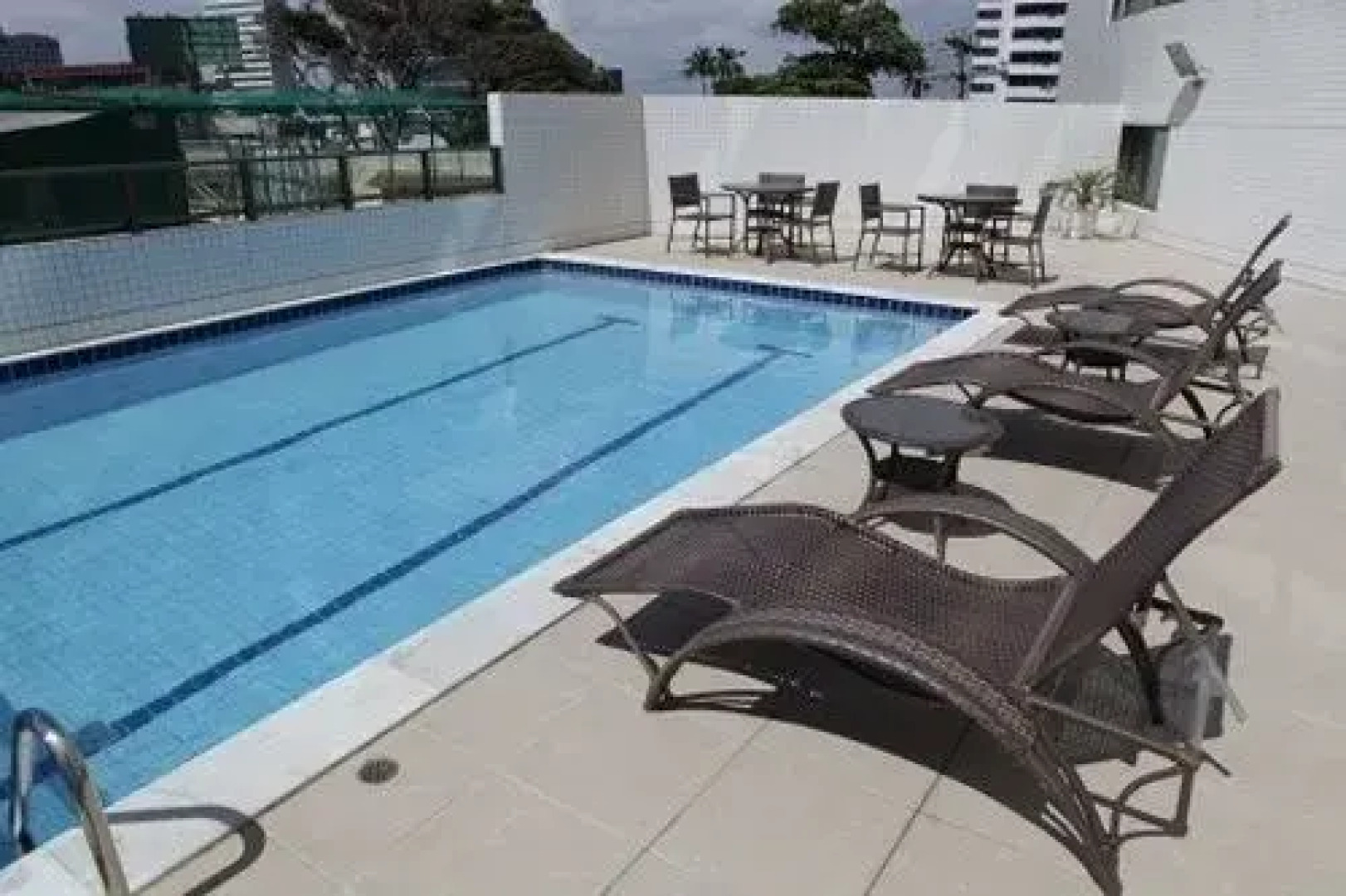 Beach Class Residence by Nobile