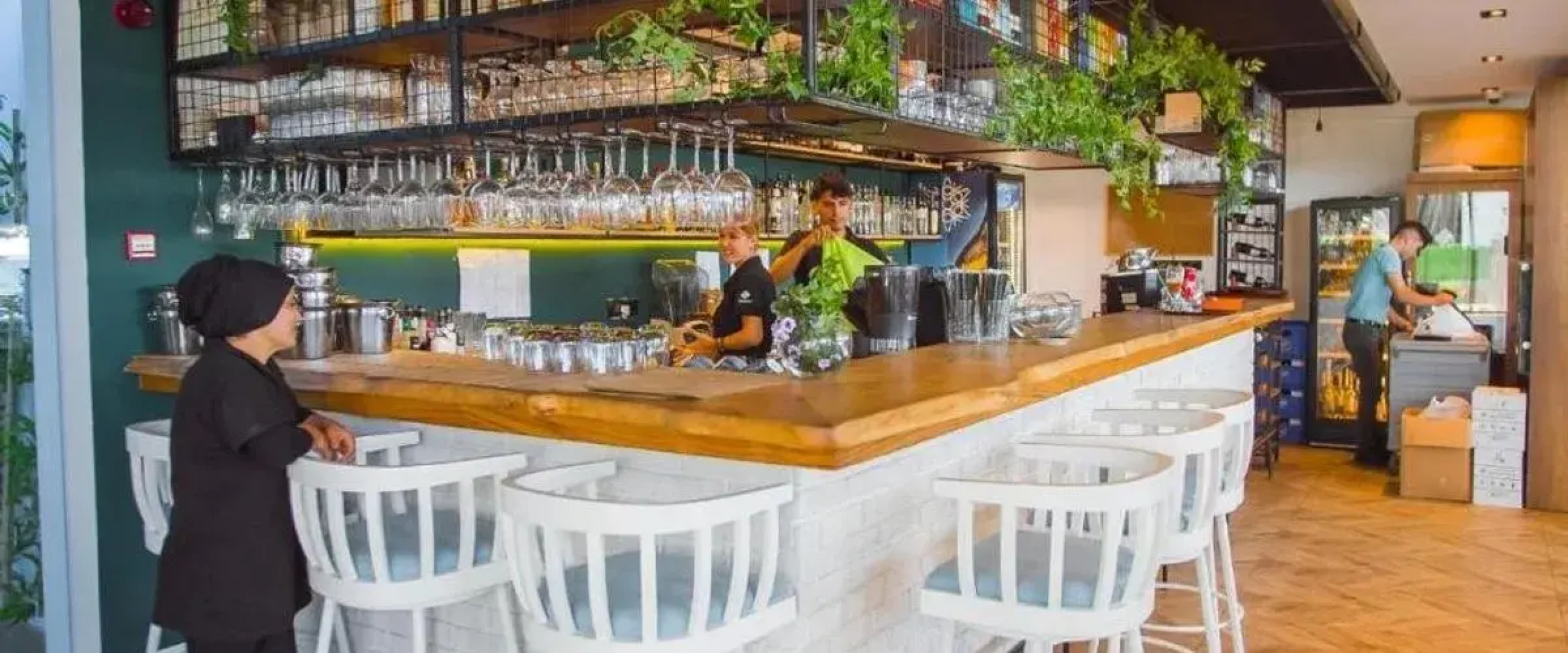 Four Seasons Life Official