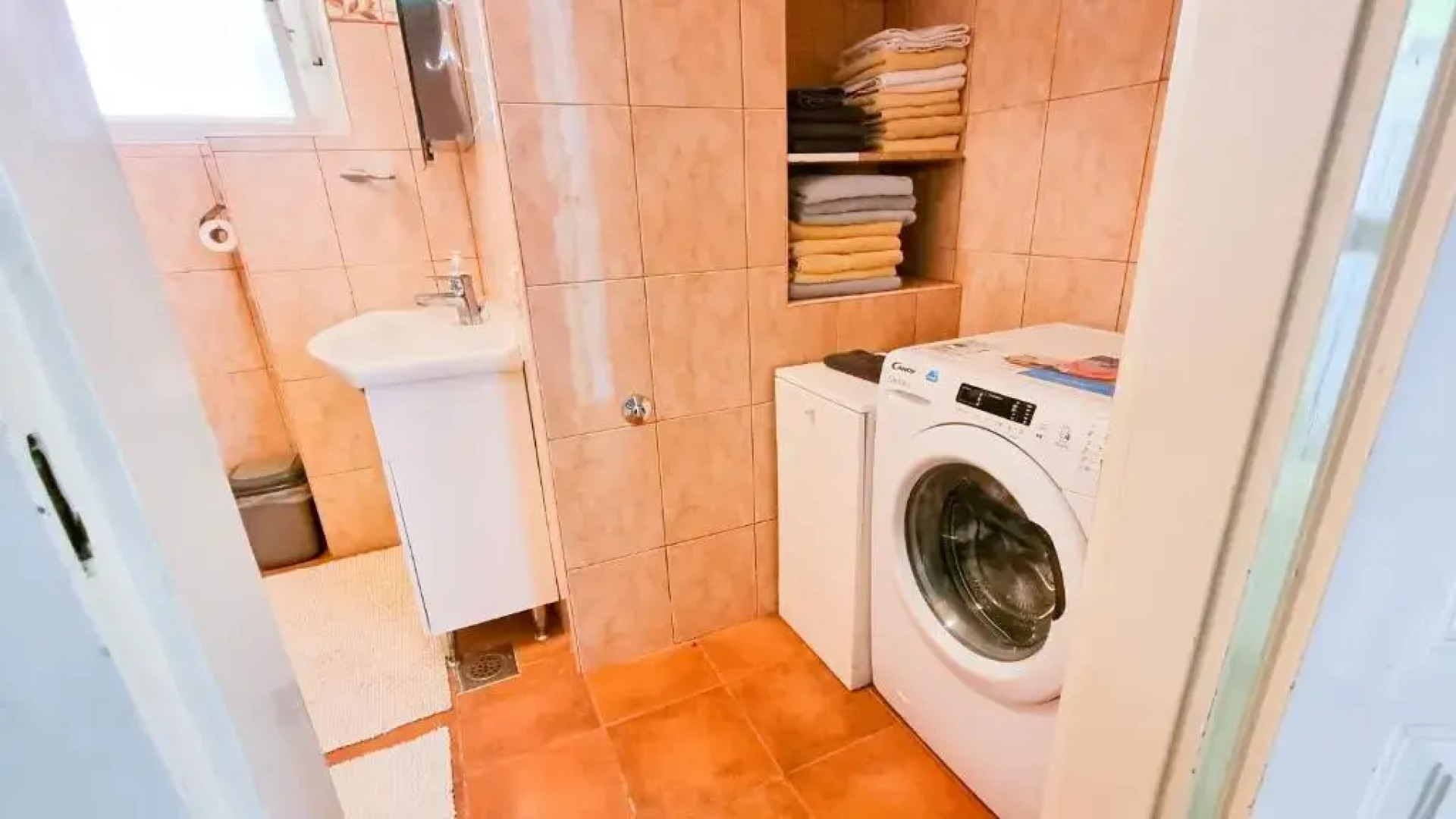 Apartment Zuzi with garden, 300m to the beach