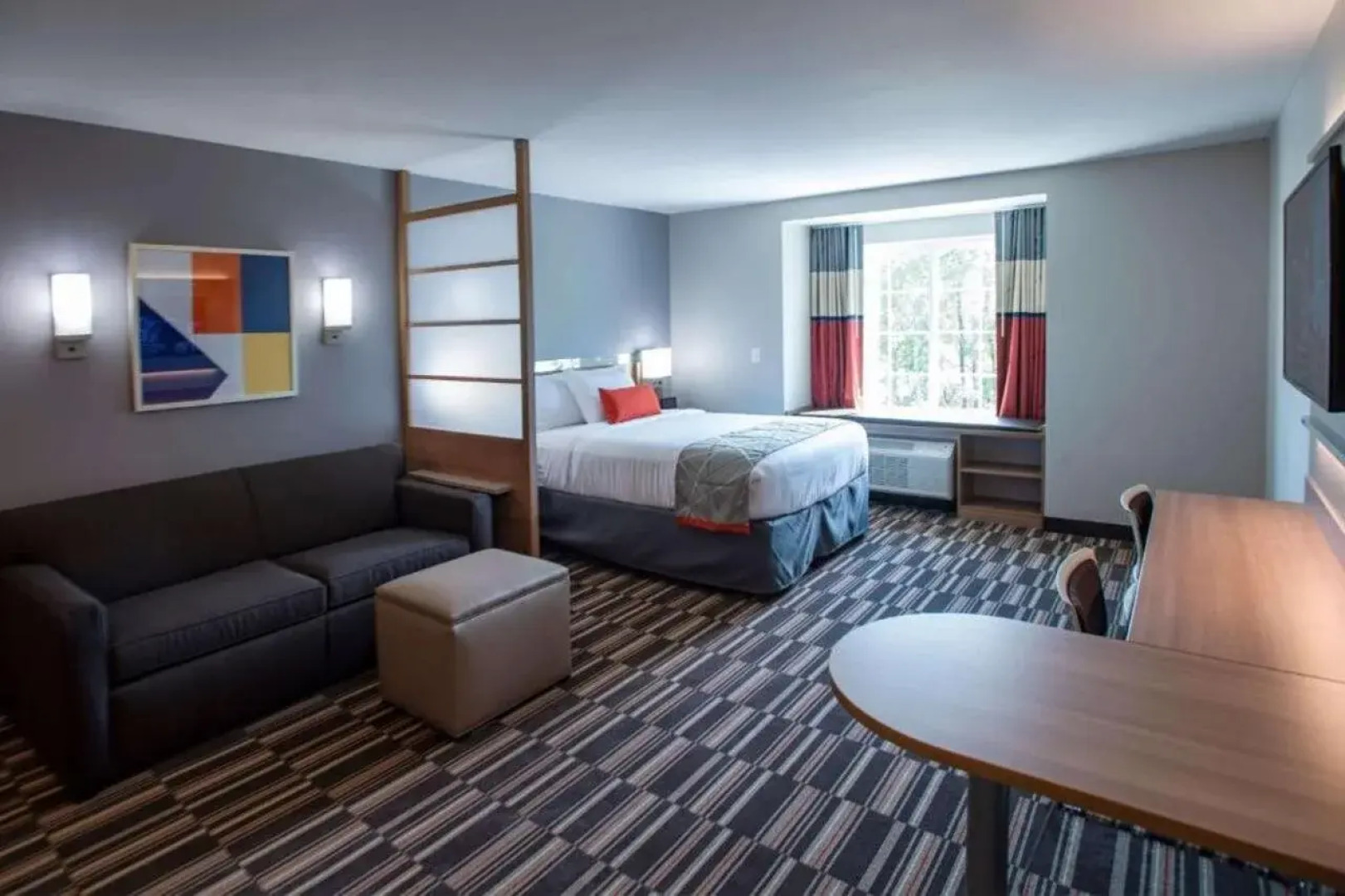 Microtel Inn & Suites by Wyndham Amsterdam
