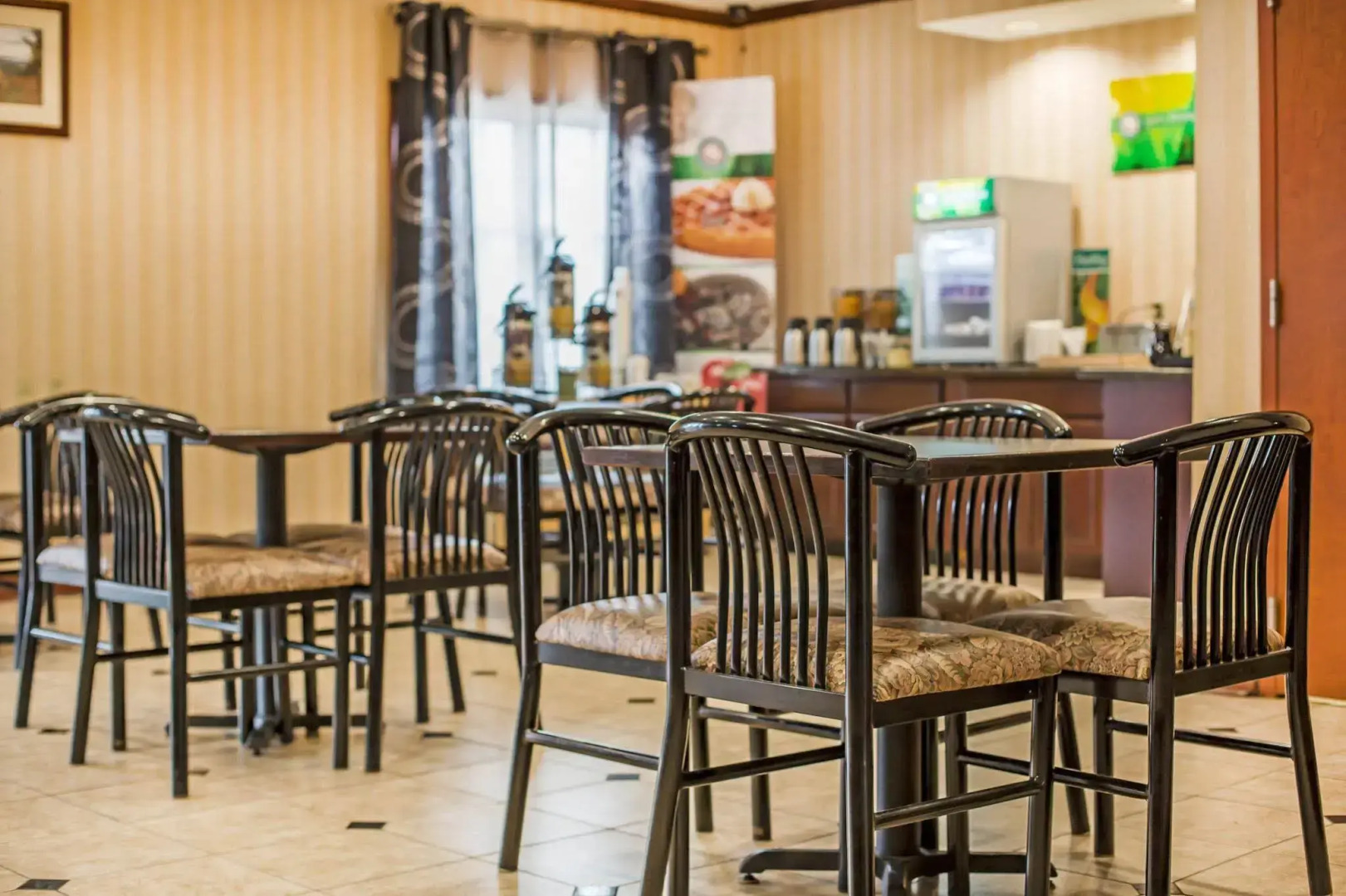 Econo Lodge Glens Falls / Lake George