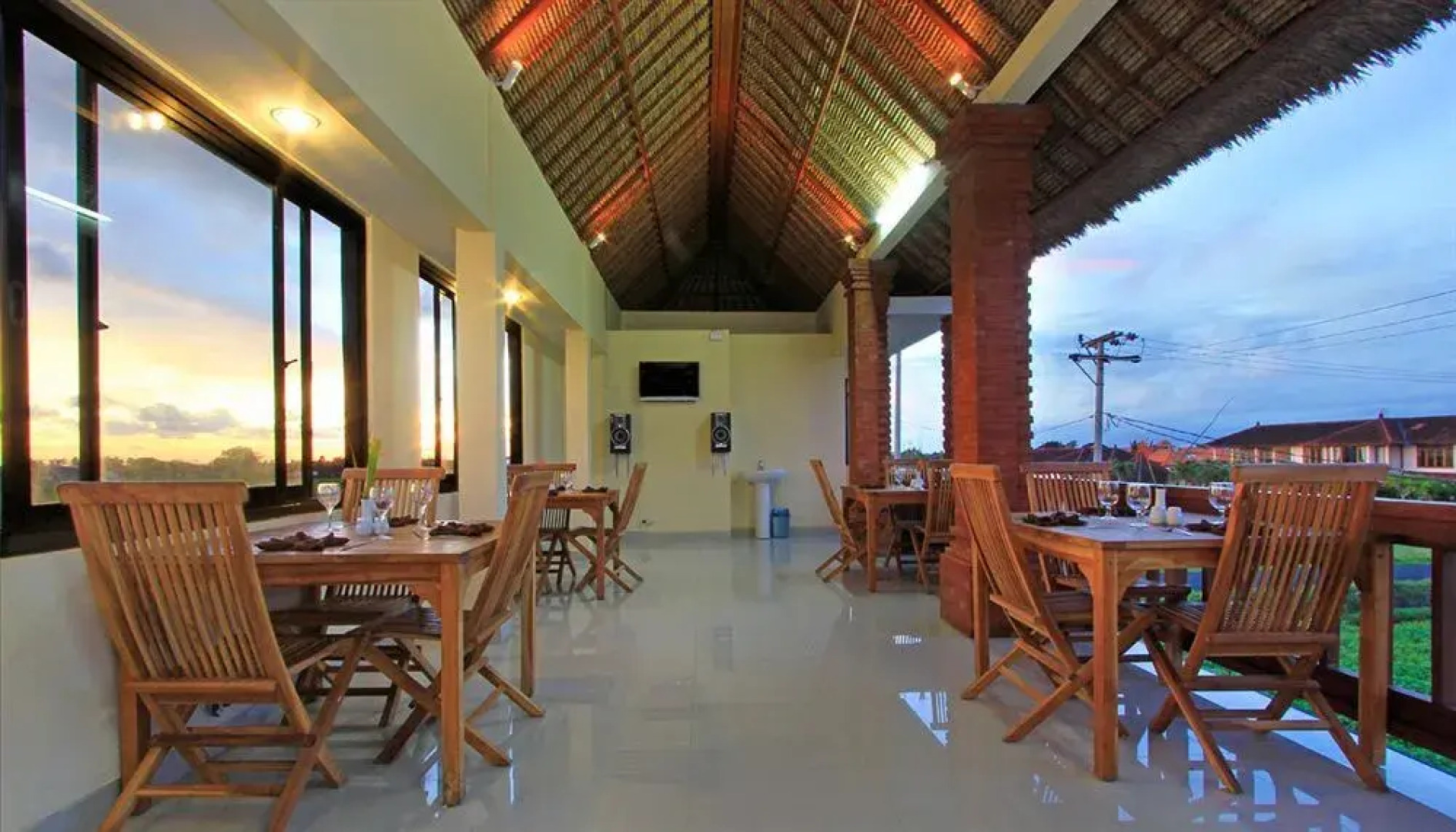 Pande Villas Spa & Restaurant