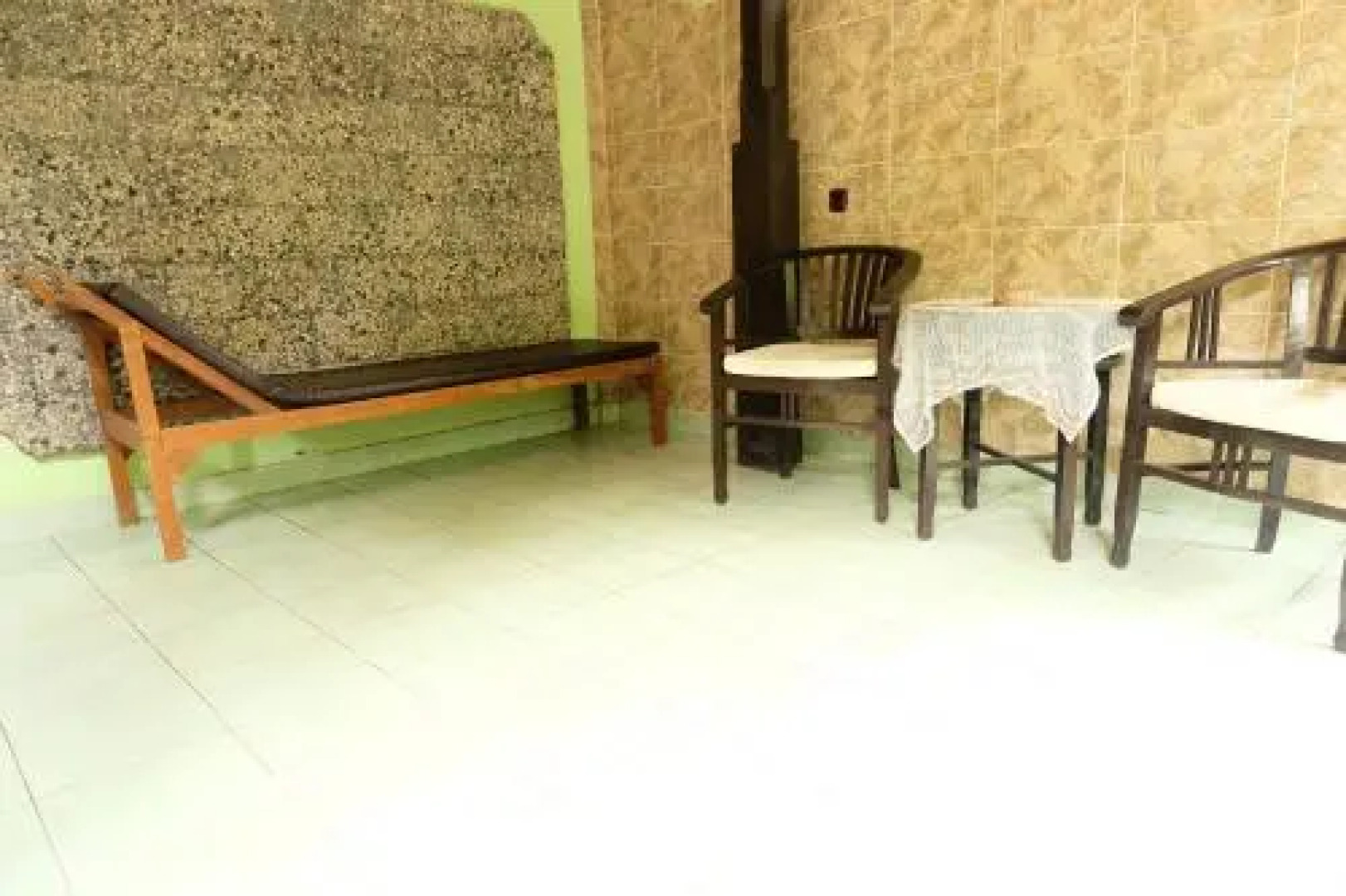 Kerti Beach Bungalow and Restaurant