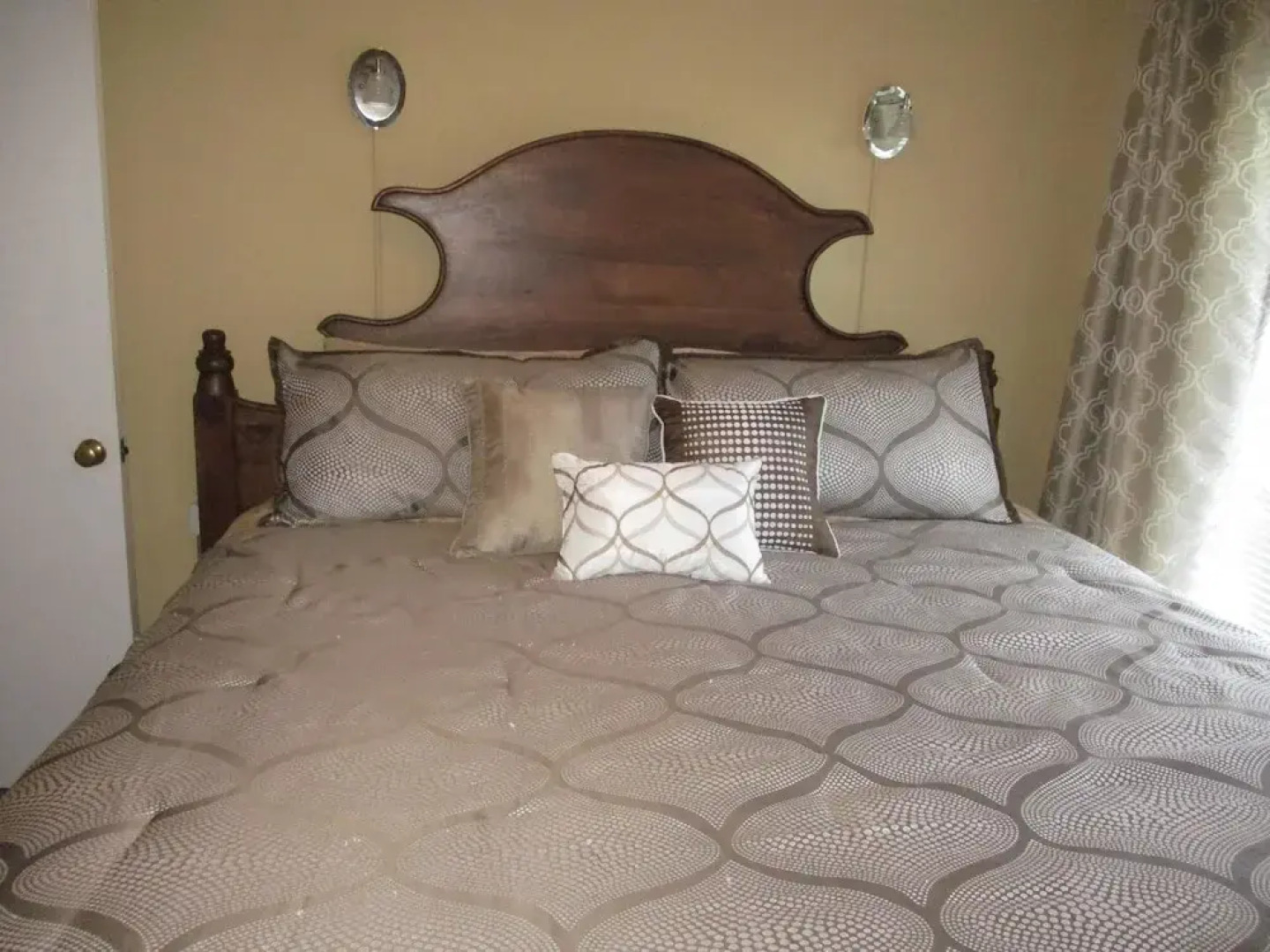 Heister House 3 Bedroom Holiday Home By Pinon Vacation Rentals