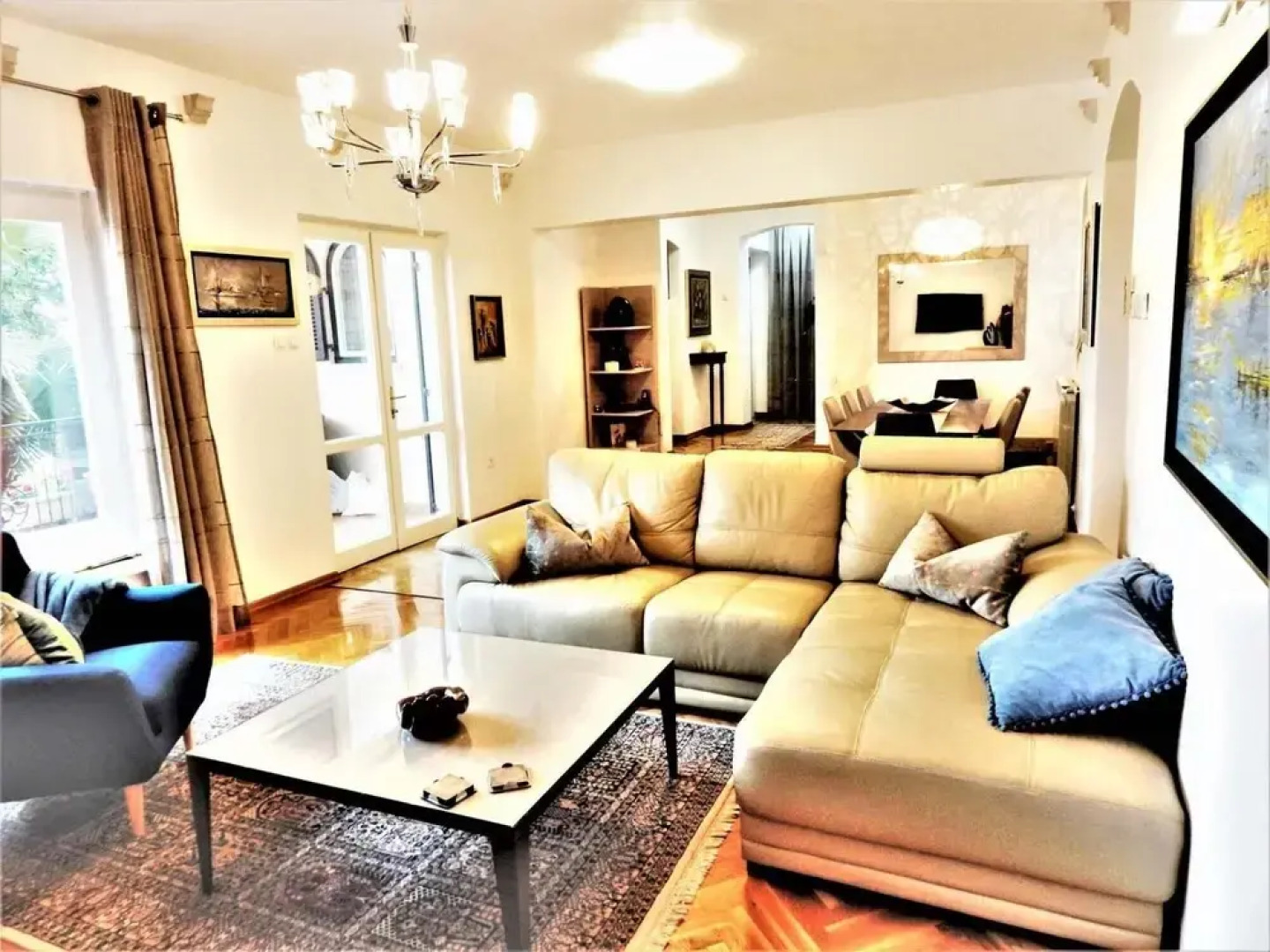 Villa Umag in Umag With 5 Bedrooms and 5 Bathrooms