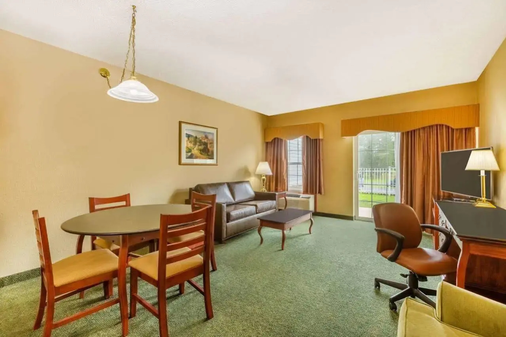 Four Seasons Island Resort