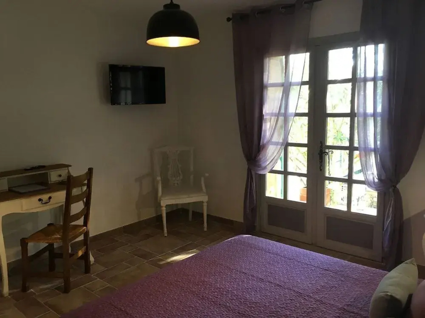 Le Mas de la Pinède