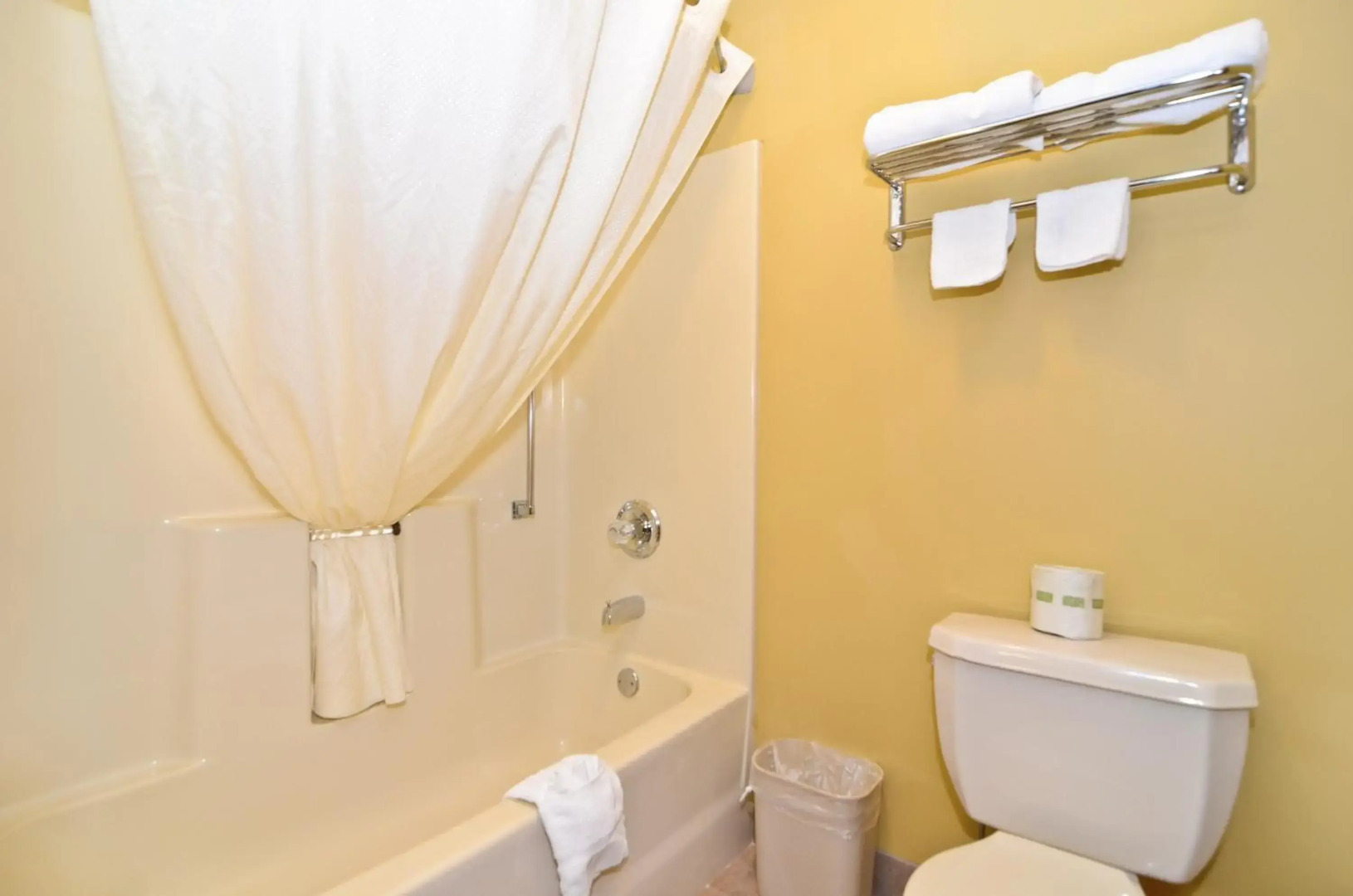 Econo Lodge Louisville Airport