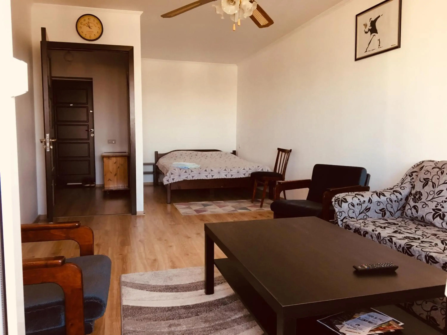 Clean apartment on Lunacharskogo street