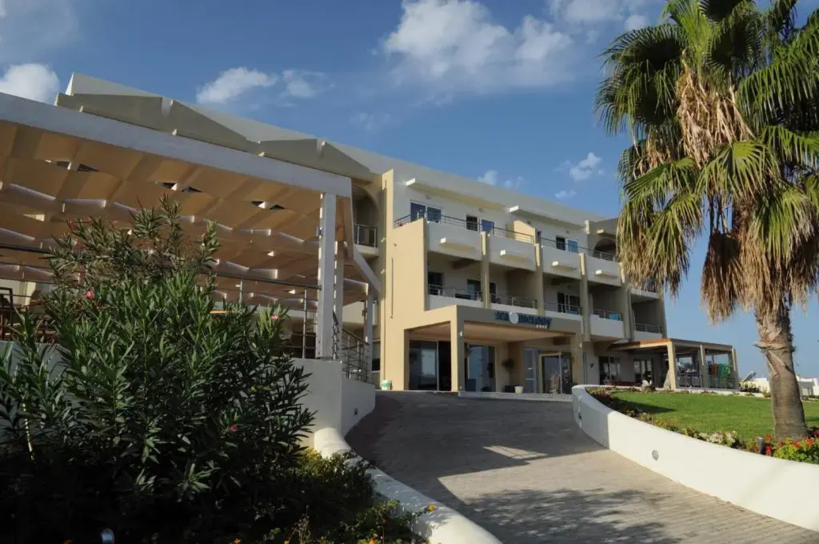 Sea Melody Beach Hotel & Apartments