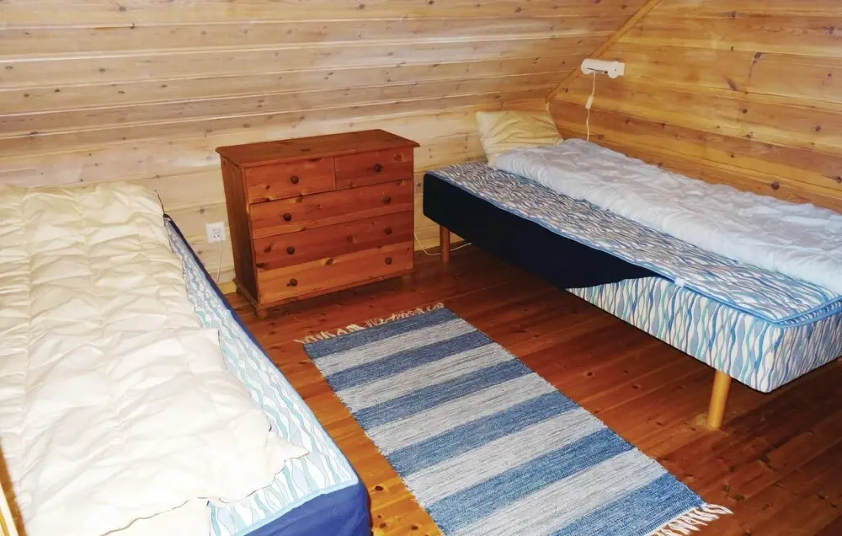 Awesome Home in Jelsa With 3 Bedrooms and Wifi