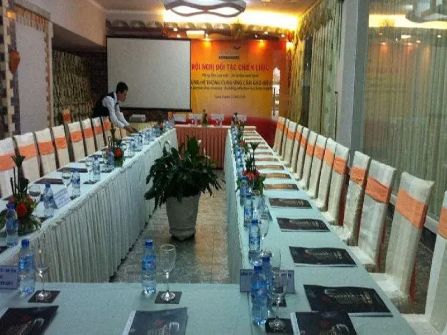 Hoa Binh 1 Hotel