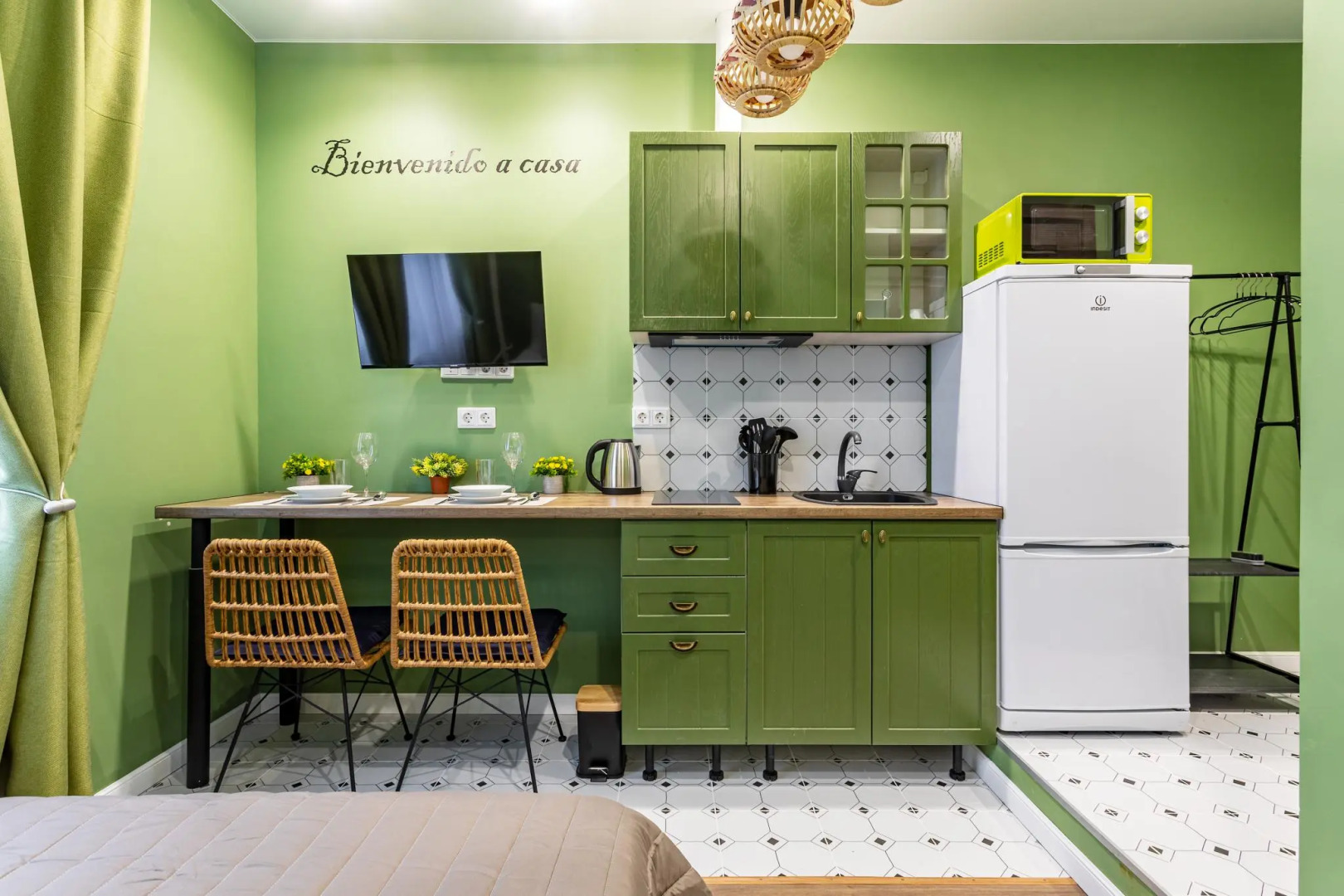 InHome24 (ИнХоум24) на аллее Берёзовая 19к6