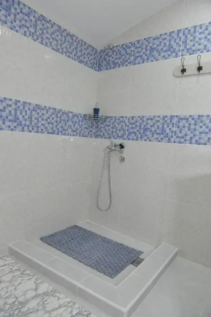 Golden House Apartments