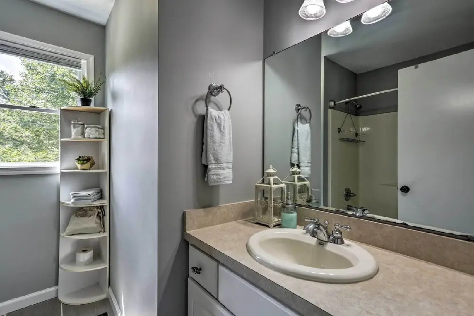 Scotron Home W/game Room - 5 Miles to Skiing!