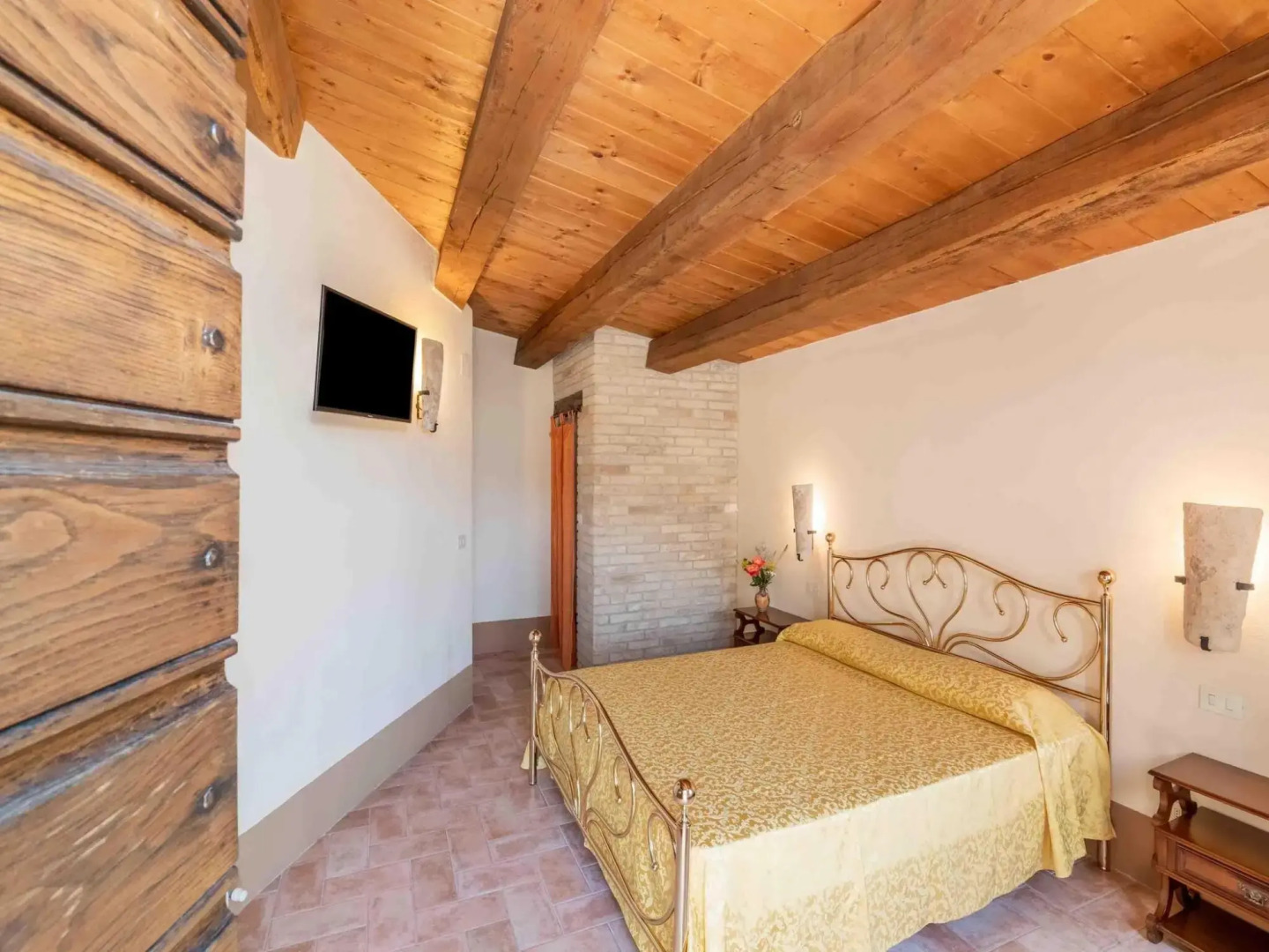 Beautiful studio in Monte San Martino surrounded by nature