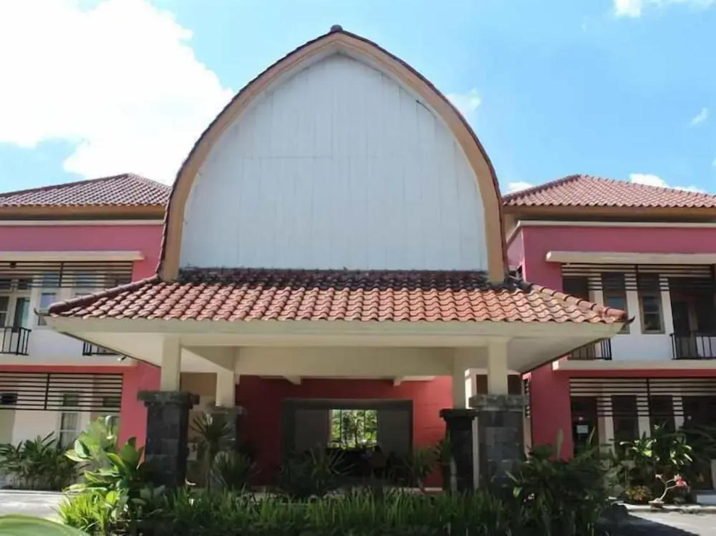 Aerotel Mandalika Praya Lombok