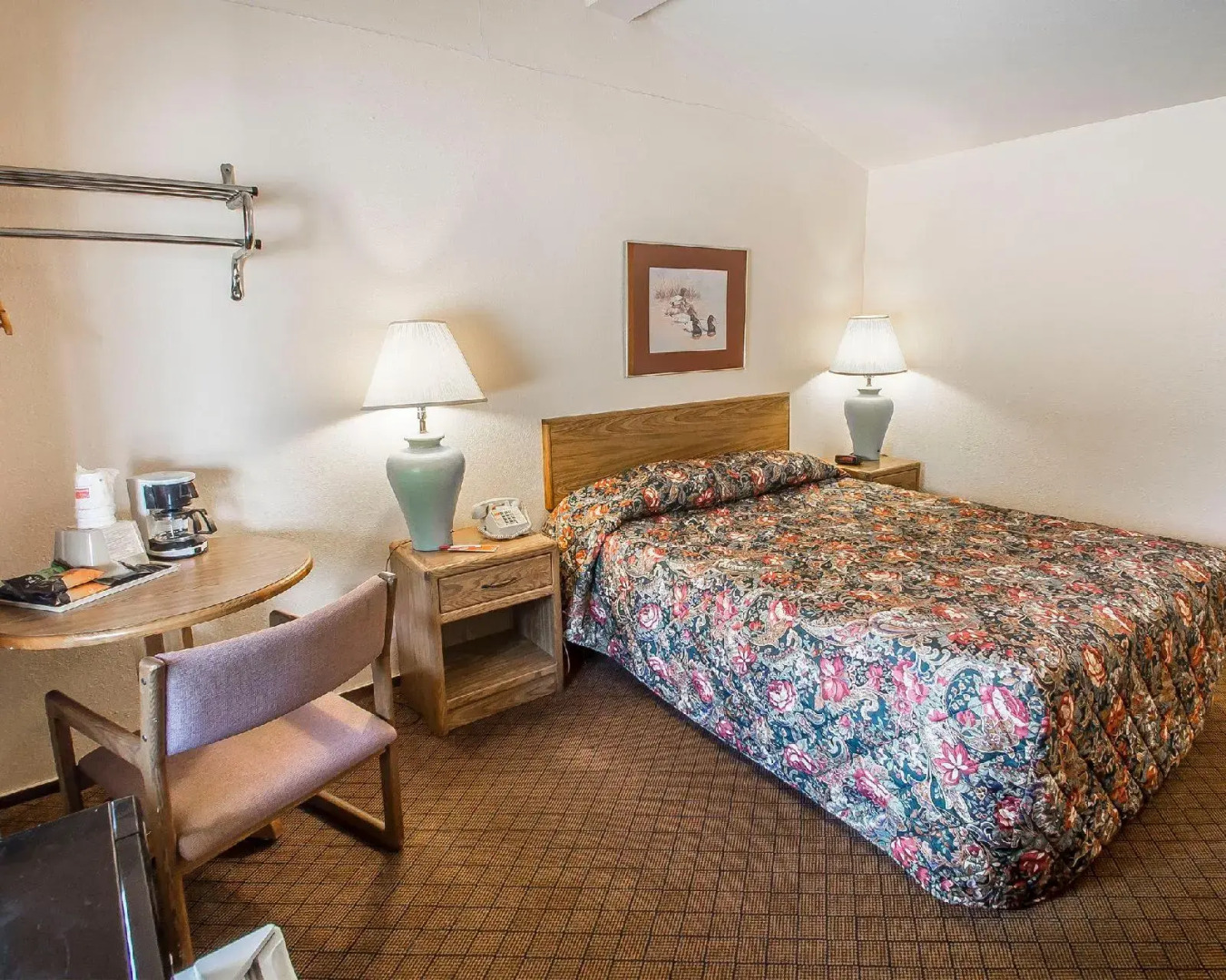 Econo Lodge Inn & Suites Menomonie