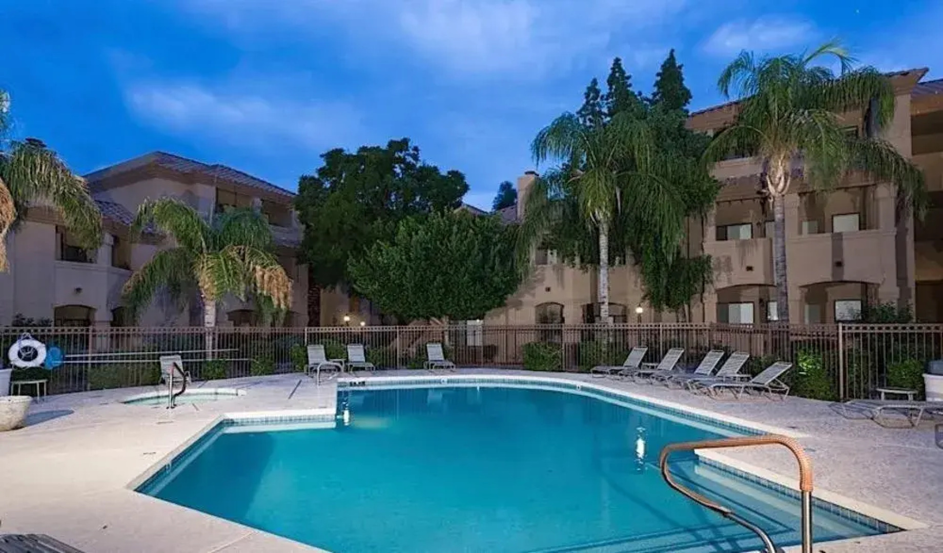 Signature Ii 2 Bedroom Condo