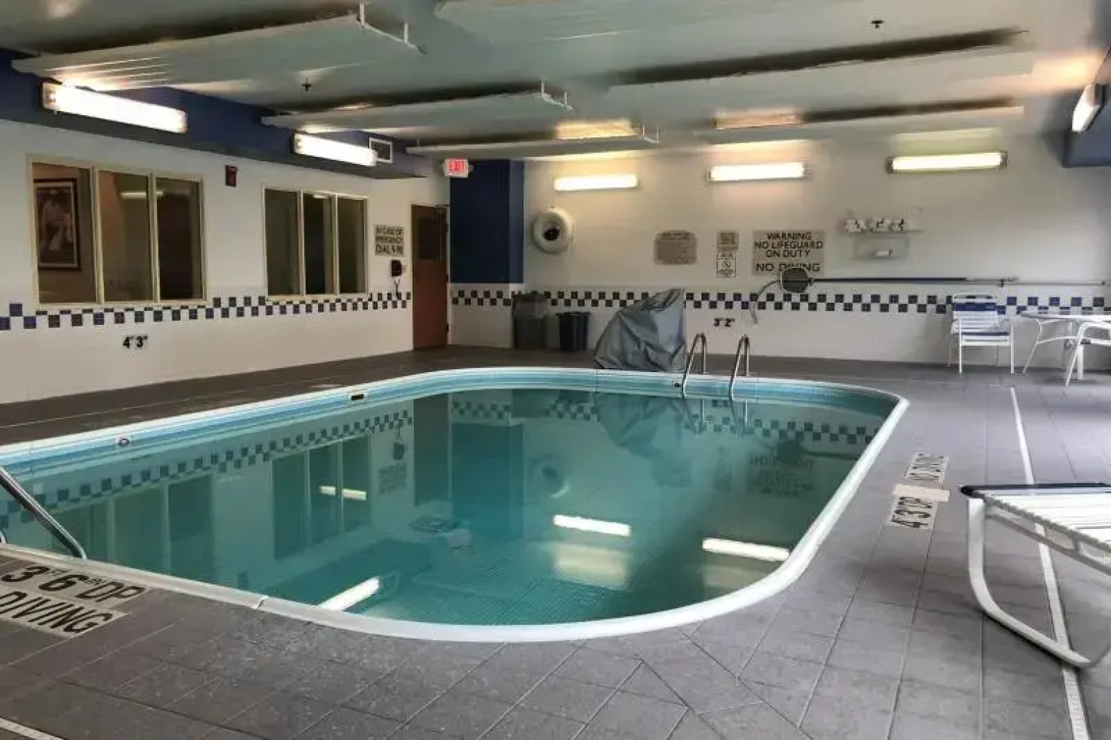 Country Inn & Suites  Fairview Heights IL