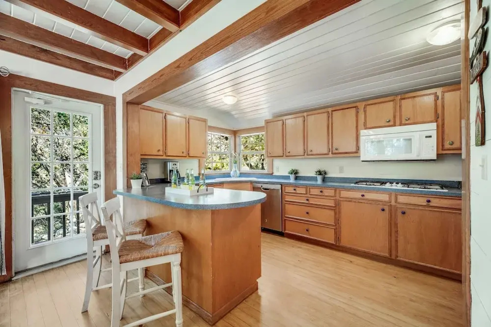 Lake Travis Waterfront Retreat