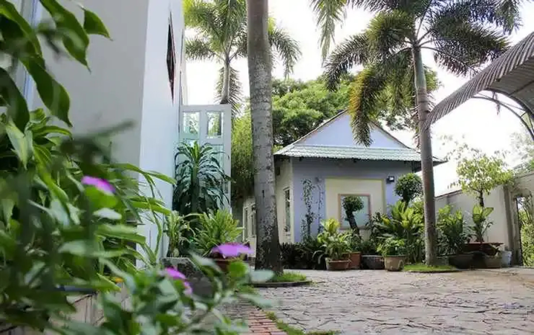 Khách sạn Huỳnh Tấn 2