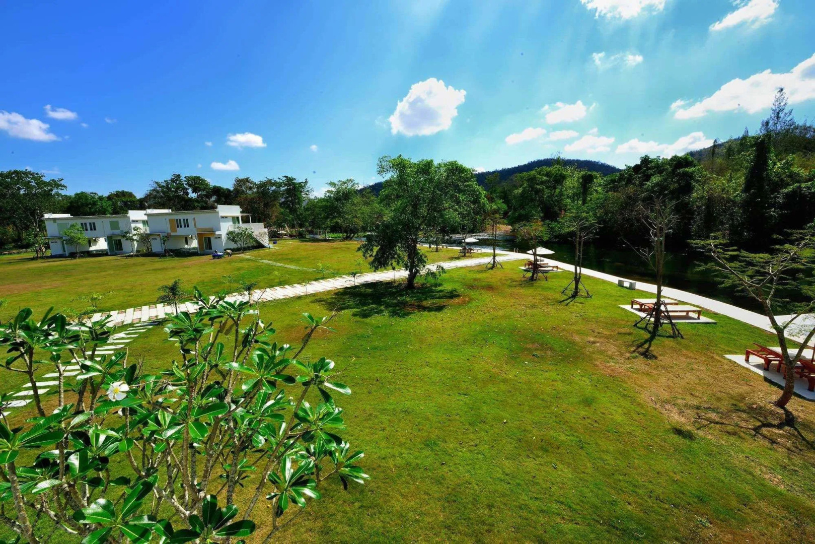 Worawee Resort & Spa