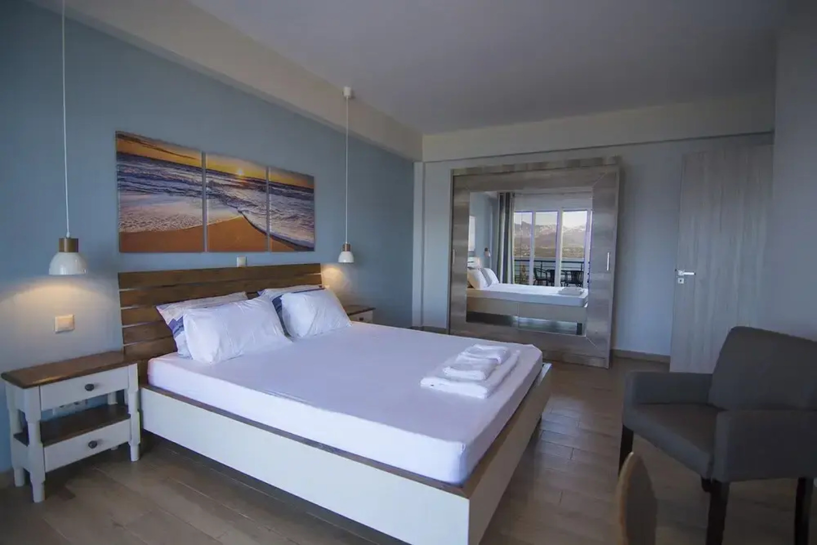 Loggos view apartments